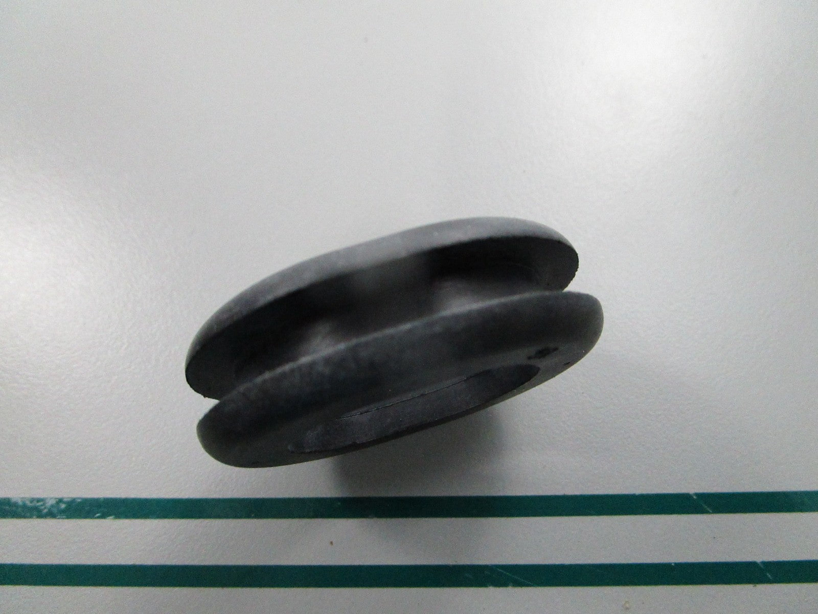 NEW OEM MT2981 John Deere Grommet 0810