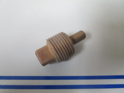*NEW OEM* 0810 Volvo Penta Plug 838928