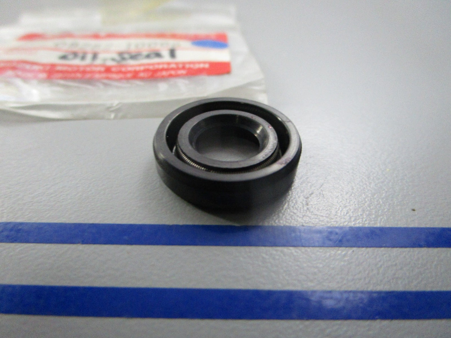 NEW OEM 09282-10009 Suzuki Oil Seal 0810
