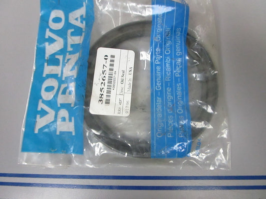 *NEW OEM* 0810 Volvo Penta Oil Seal 3852657