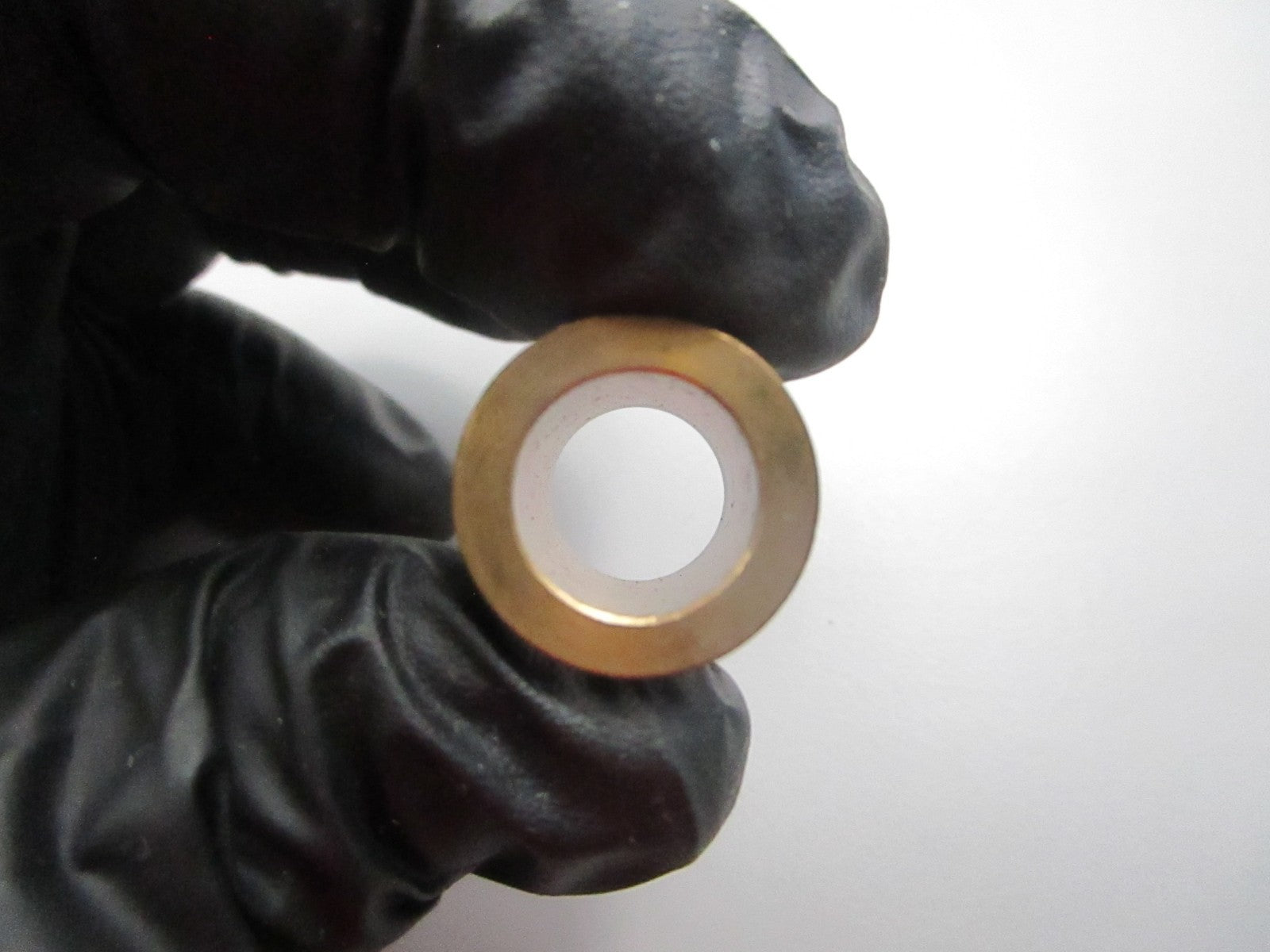 NEW OEM 911732 0911732 OMC Johnson Evinrude Bushing 0810