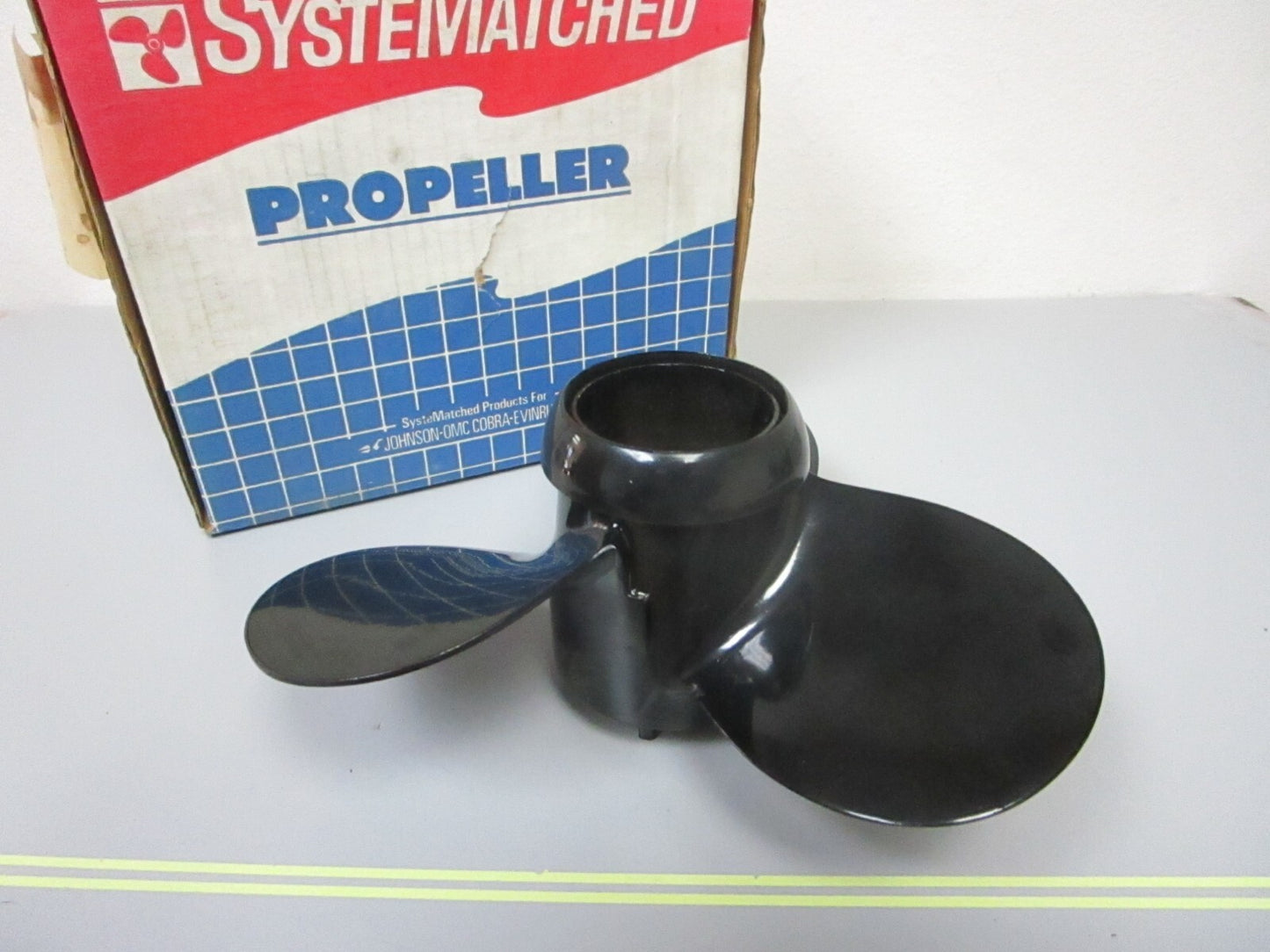 *NEW OEM* 0720 OMC Johnson Evinrude 9 15 hp 10 x 7P Propeller 398126 0398126
