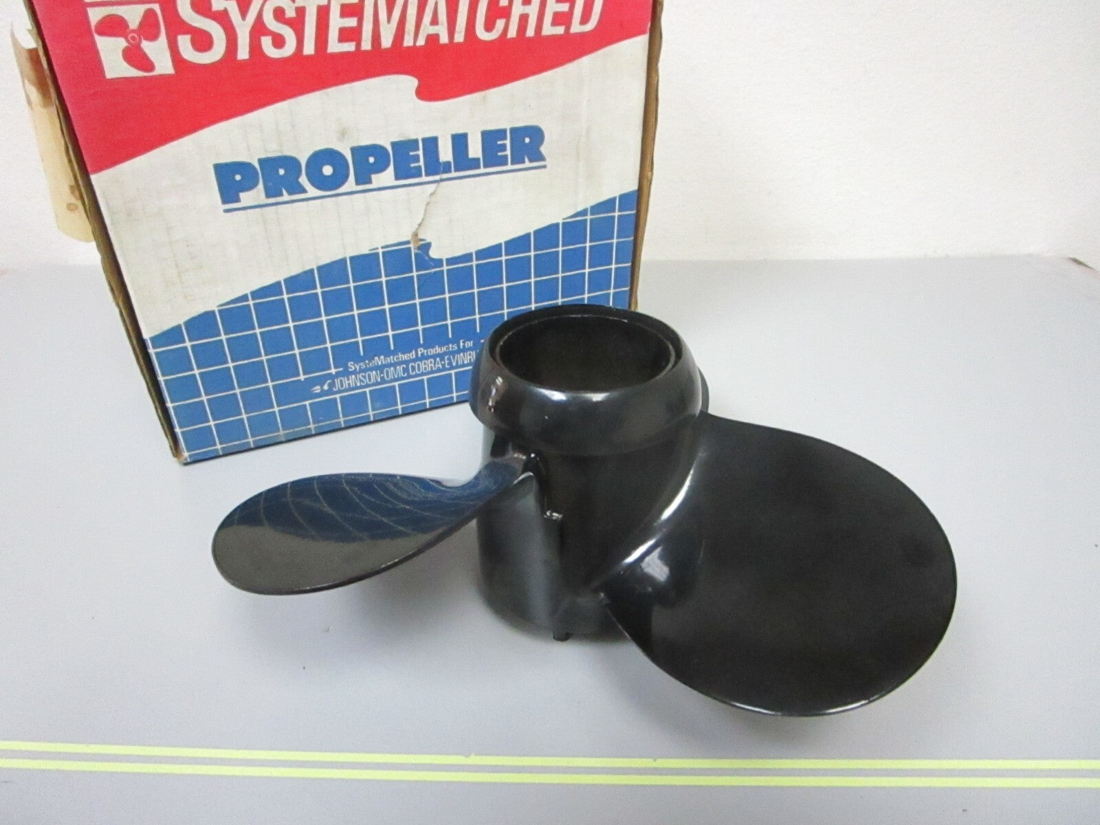 *NEW OEM* 0720 OMC Johnson Evinrude 9 15 hp 10 x 7P Propeller 398126 0398126