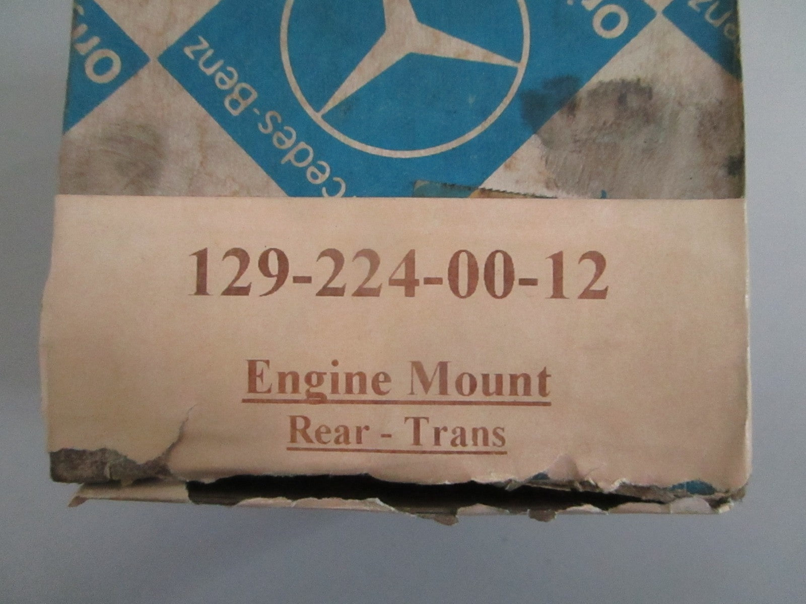 NEW OEM 1292240012 Mercedes-Benz Rubber Mount 0820