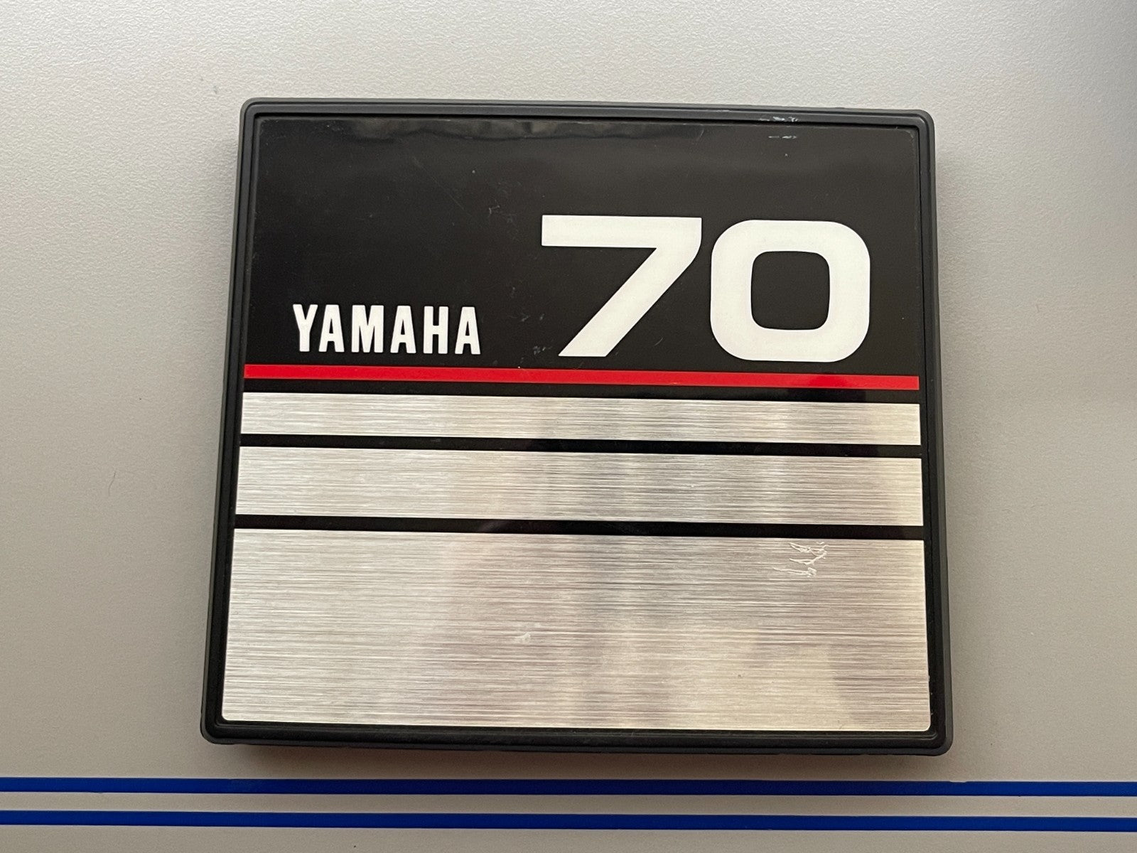 *NEW OEM* 0720 Yamaha Cowl Front Emblem 6H3-42686-00-00