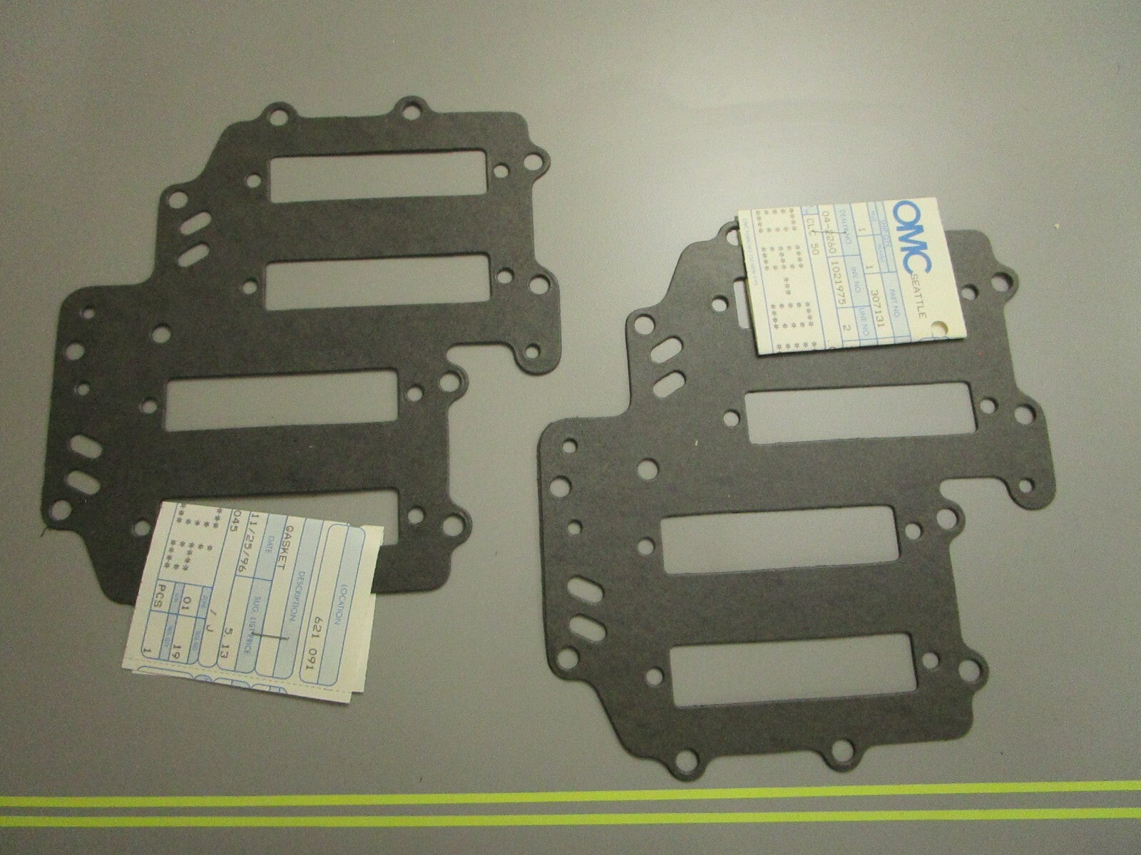 *NEW OEM* (LOT OF 2) 0810 OMC Johnson Evinrude Gasket 307131 0307131