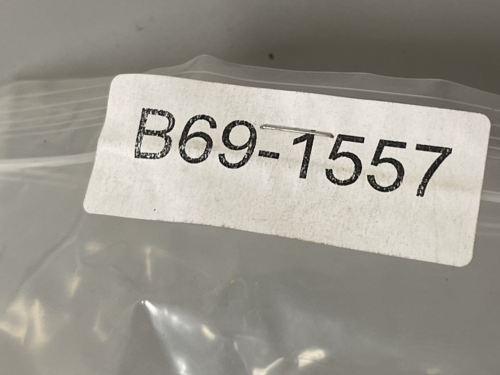 NEW OEM 334516 Johnson Evinrude Clutch Dog 0670