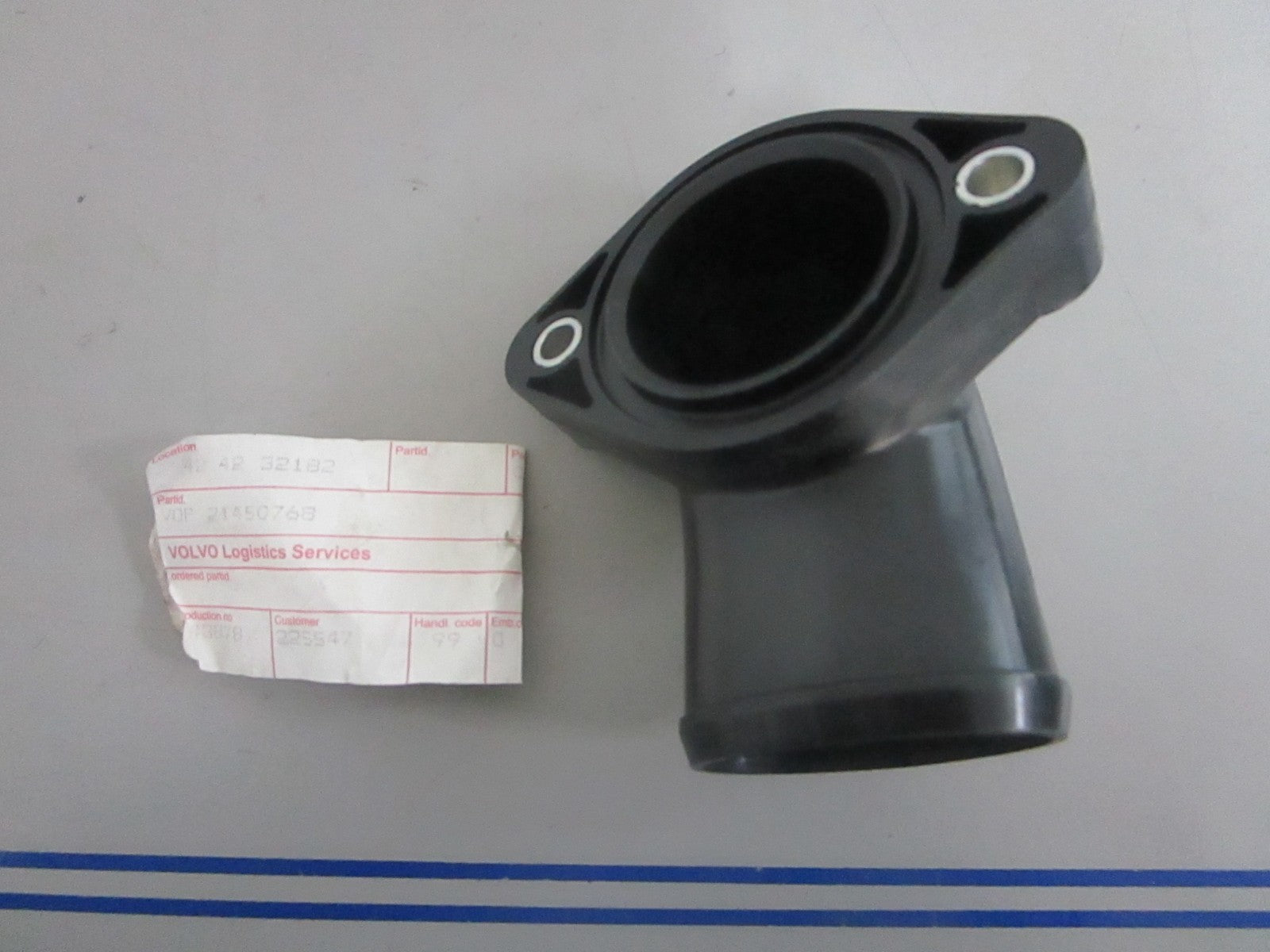 NEW OEM 21450768 Volvo Penta Connector 0820