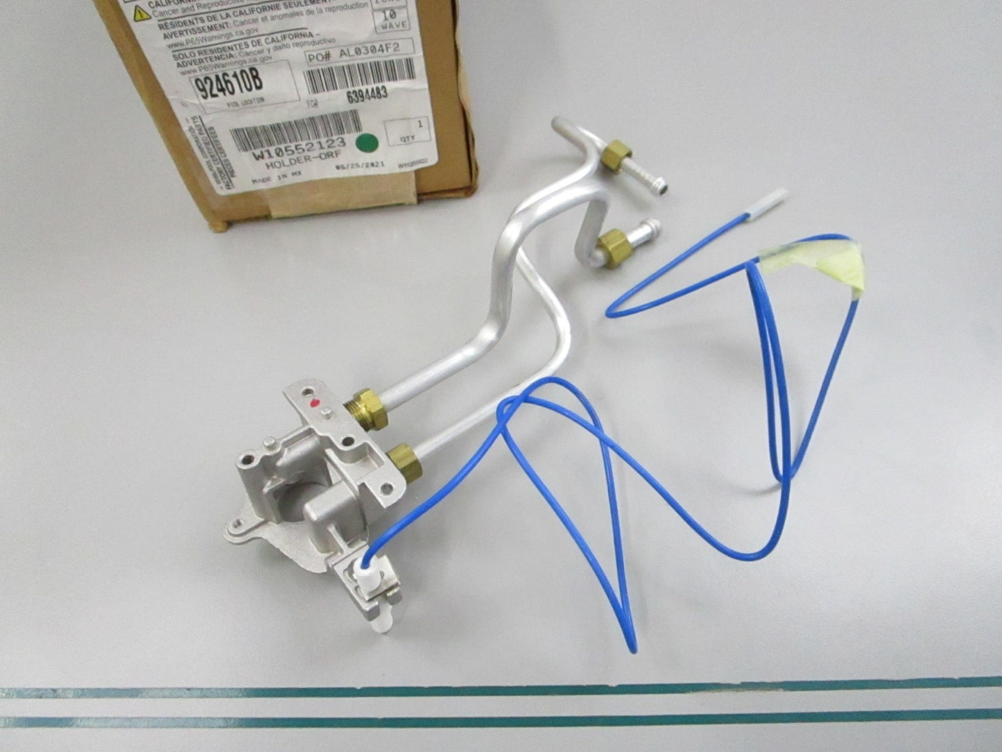 NEW OEM W10552123 Whirlpool Orifice Holder 0810