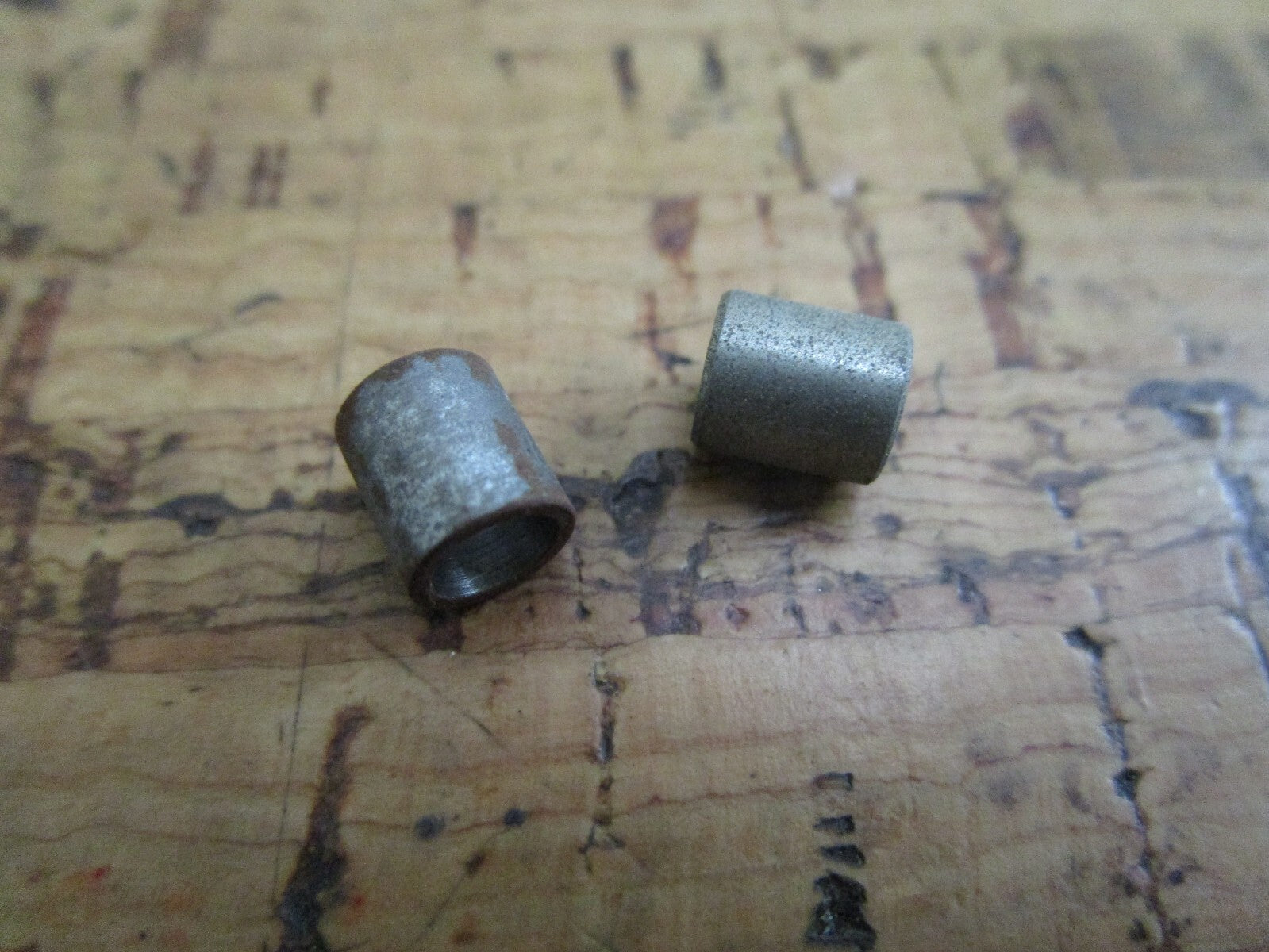 *NEW OEM* (LOT OF 2) 0810 OMC Johnson Evinrude Spacer 316142 0316142