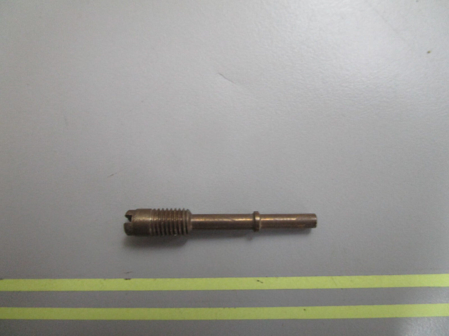 *NEW OEM* 0810 OMC Johnson Evinrude Nozzle 303447 0303447