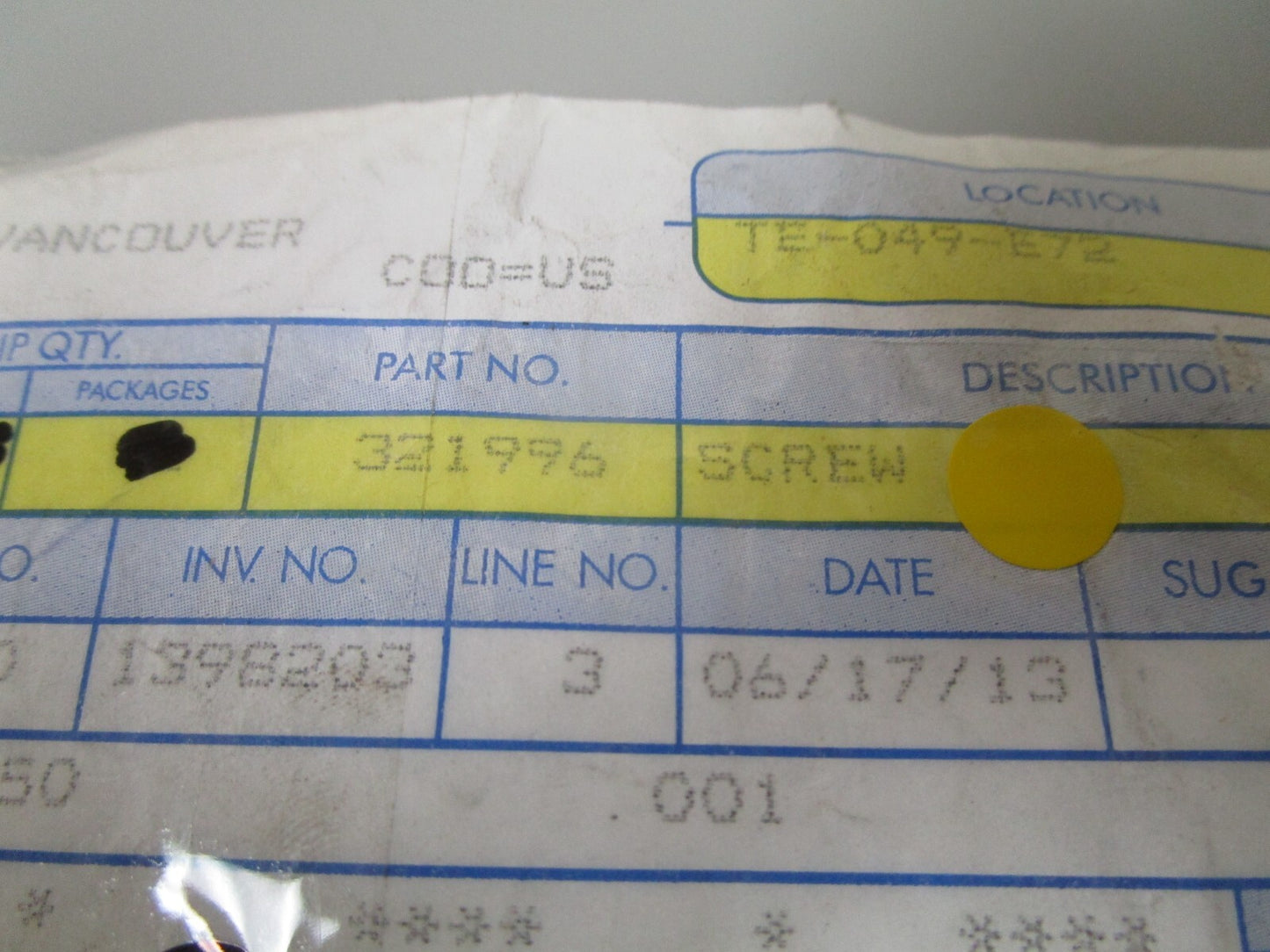 *NEW OEM* 0810 OMC Johnson Evinrude Screw 321996 0321996