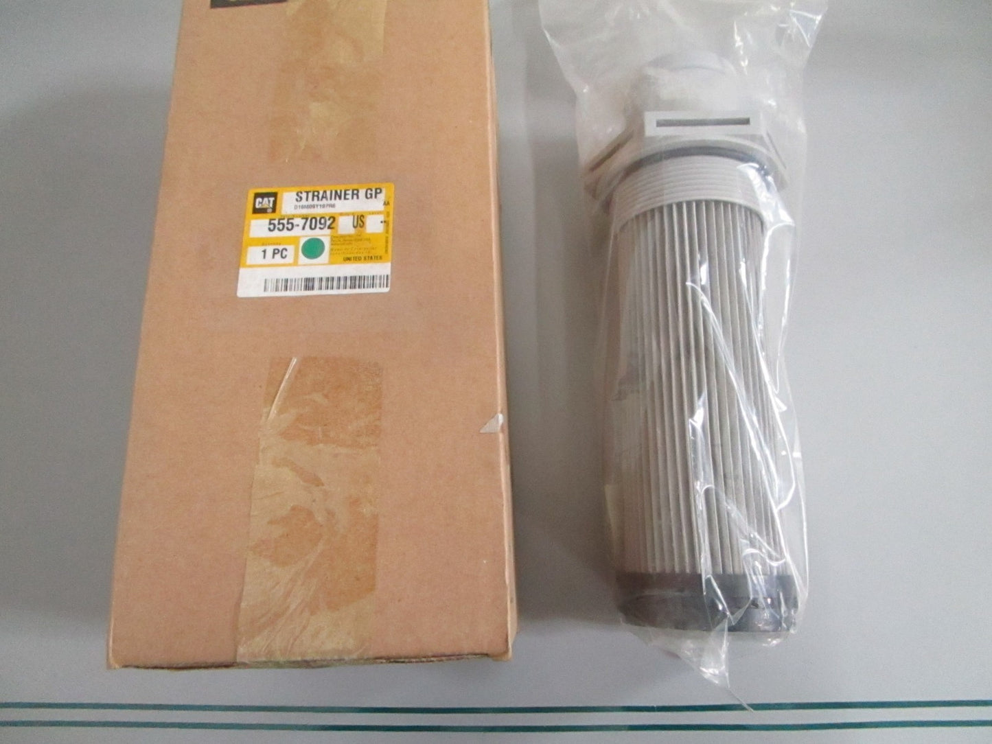 Caterpillar 555-7092 NEW OEM Strainer CAT Heavy Equipment Genuine Factory 0820