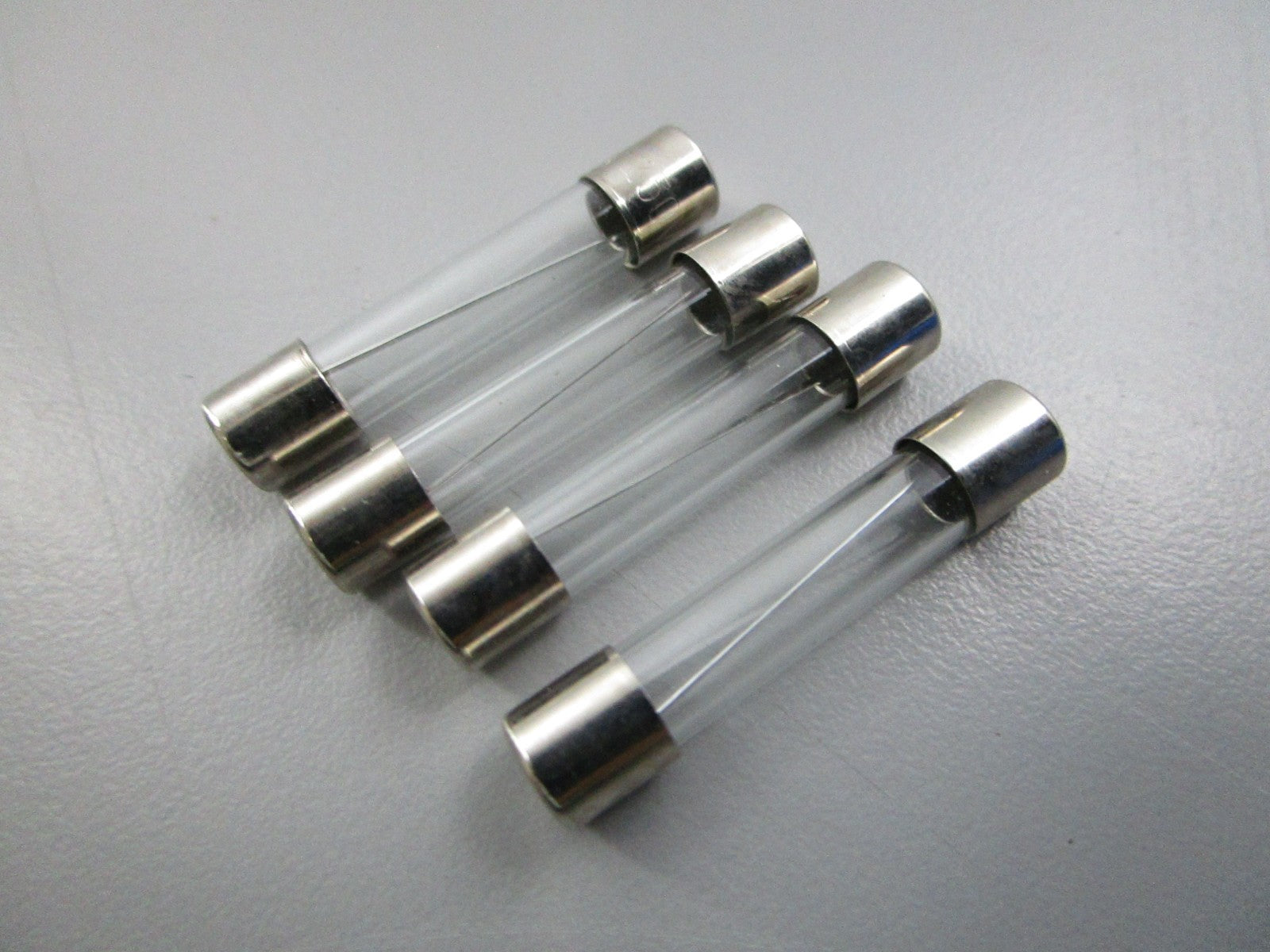 NEW (LOT OF 4) 444120-1 Sea-Dog 20 AMP AGC Fuse 0810