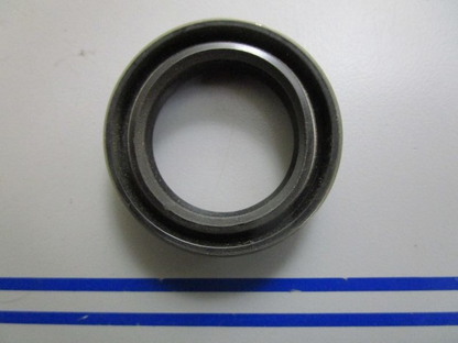 *NEW OEM* 0770 OMC Johnson Evinrude Seal 915703 0915703