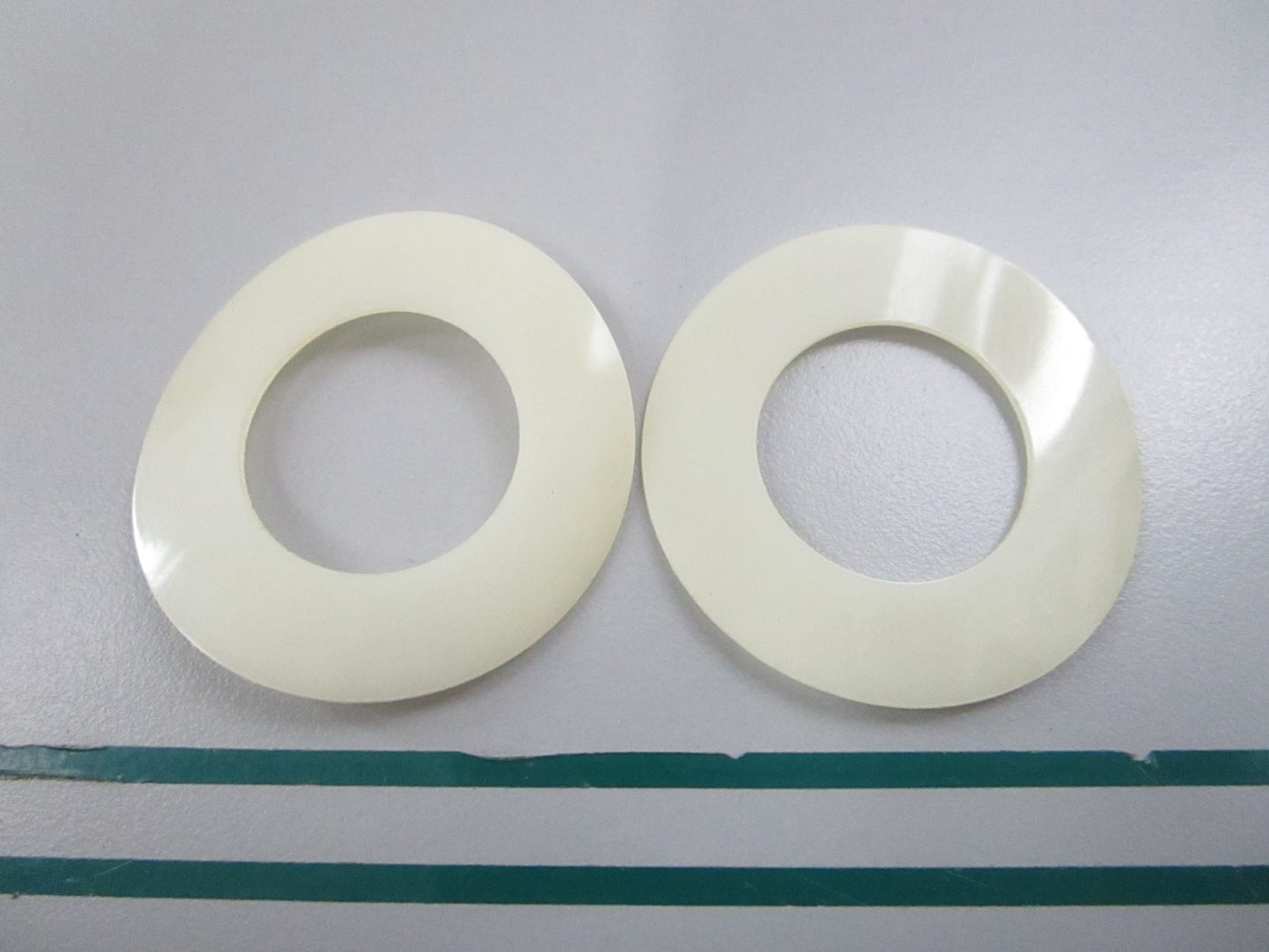 NEW OEM (LOT OF 2) 321036 0321036 OMC Johnson Evinrude Thrust Washer 0810