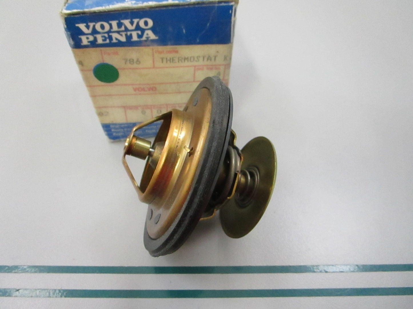 NEW OEM 875786 Volvo Penta Thermostat Kit 0810