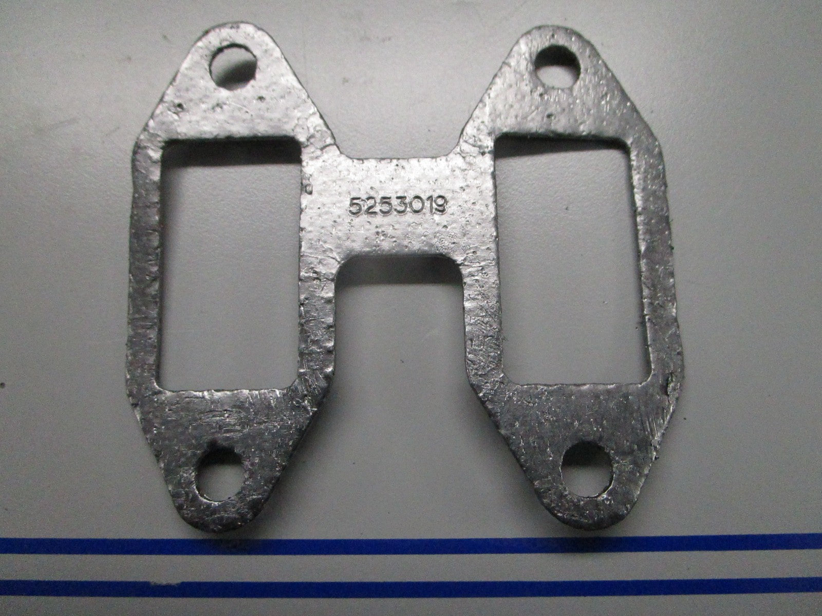 *NEW OEM* 0810 Cummins Exhaust Gasket 5253019