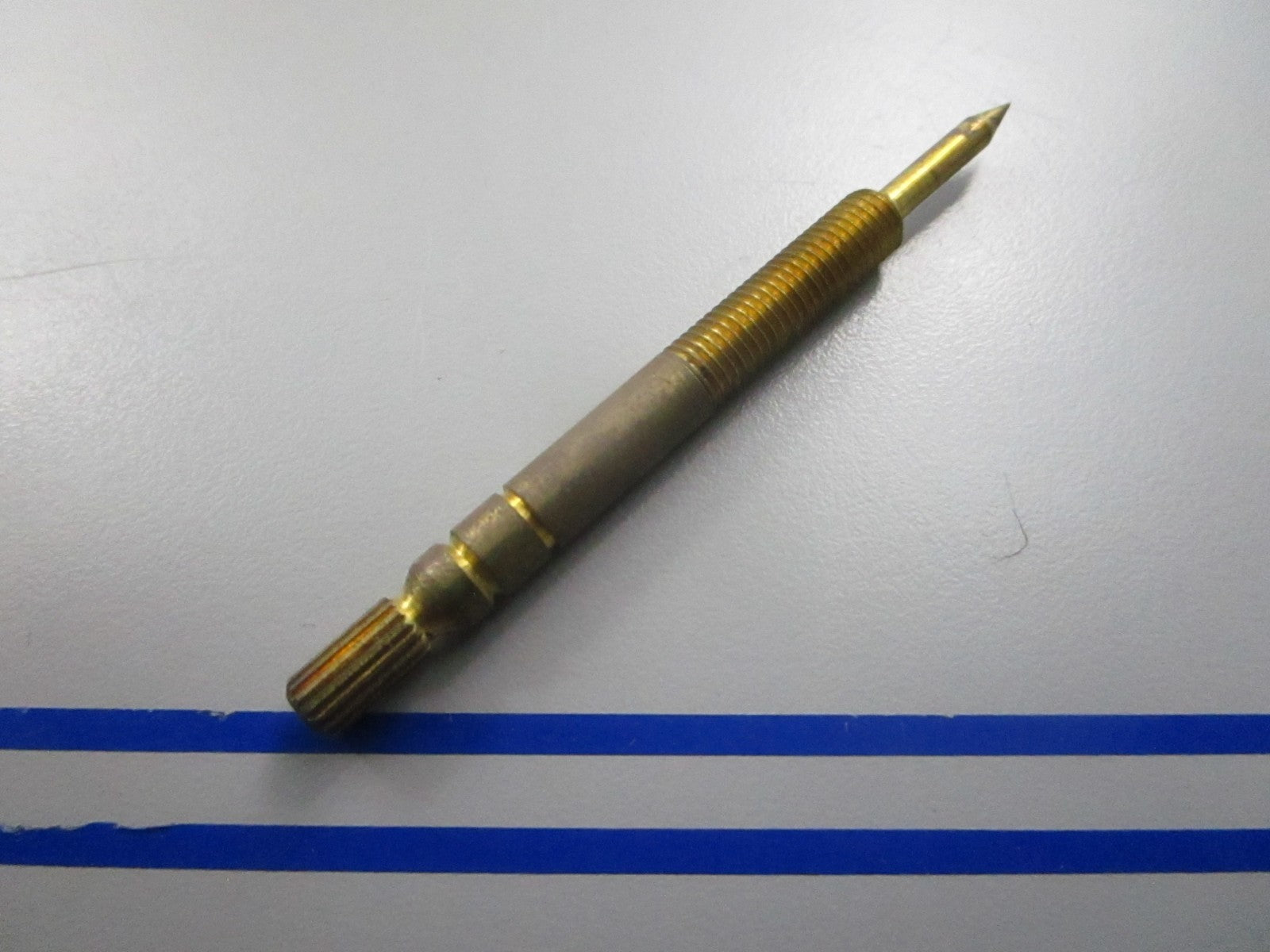 *NEW OEM* 0810 OMC Johnson Evinrude Needle Valve 311533 0311533