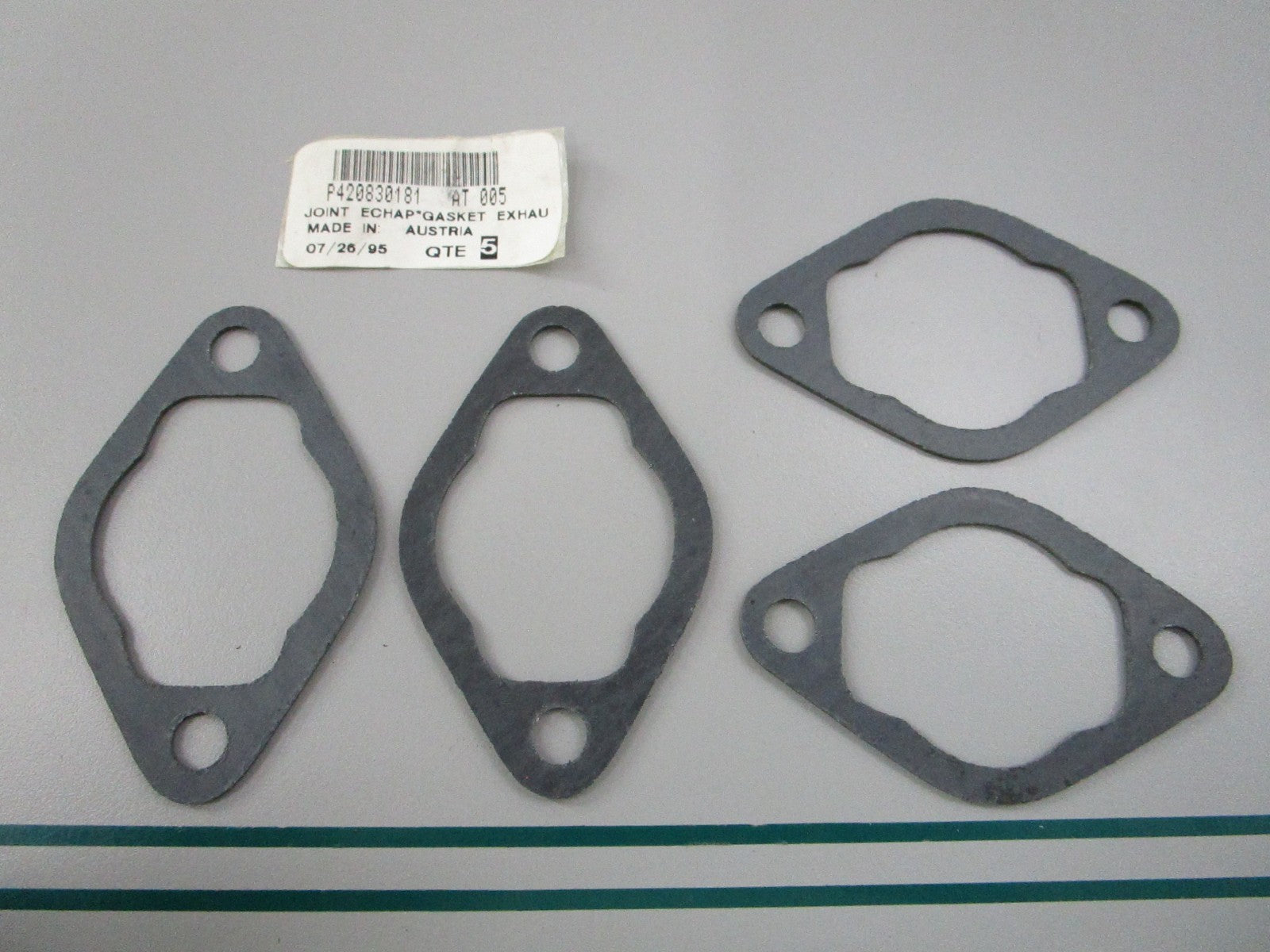 NEW (LOT OF 4) 420830181 Ski-Doo Gasket 0810