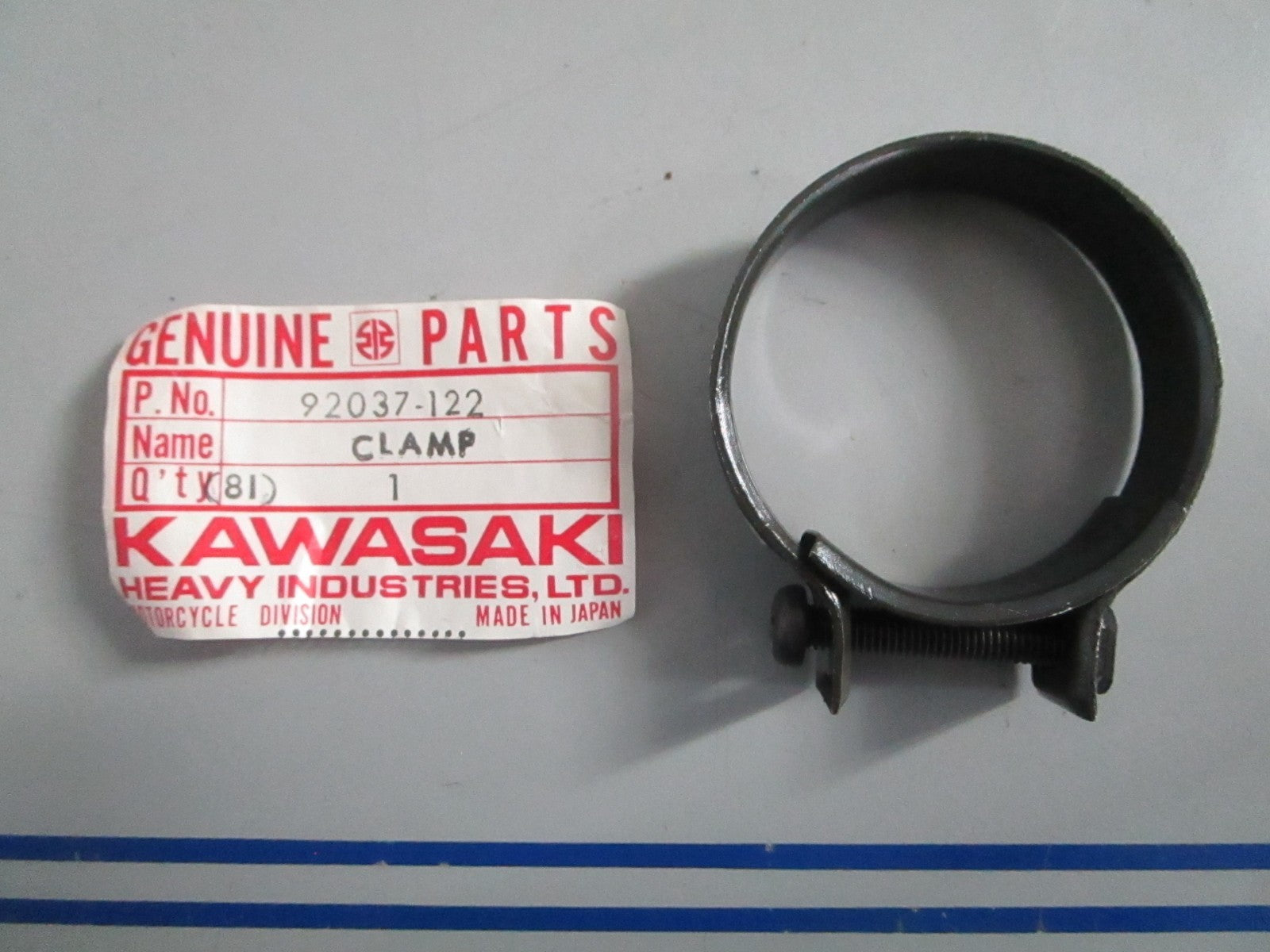 NEW OEM 92037-122 Kawasaki Clamp 0820