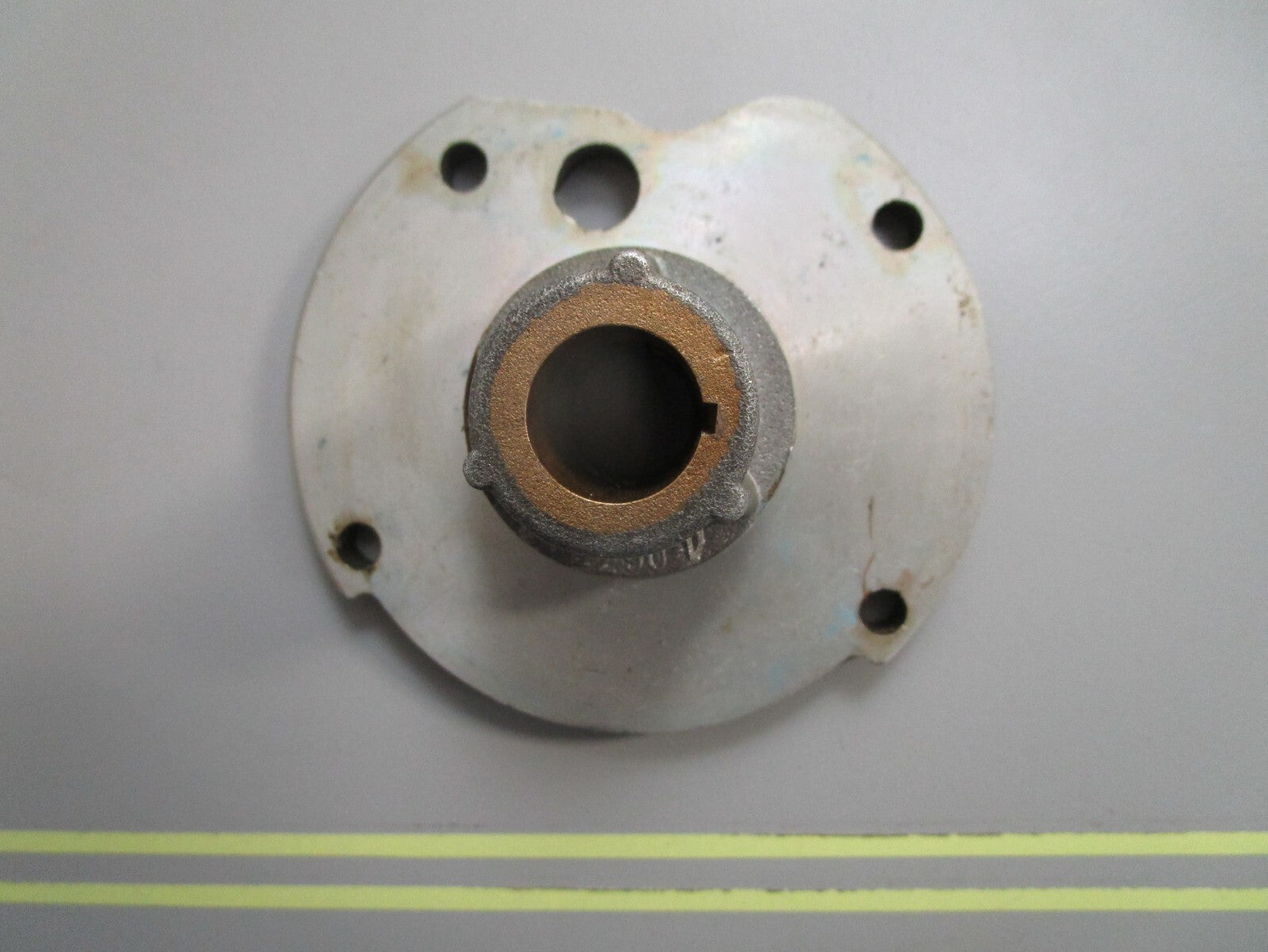 *NEW OEM* 0820 OMC Johnson Evinrude Housing Ay 382292 0382292