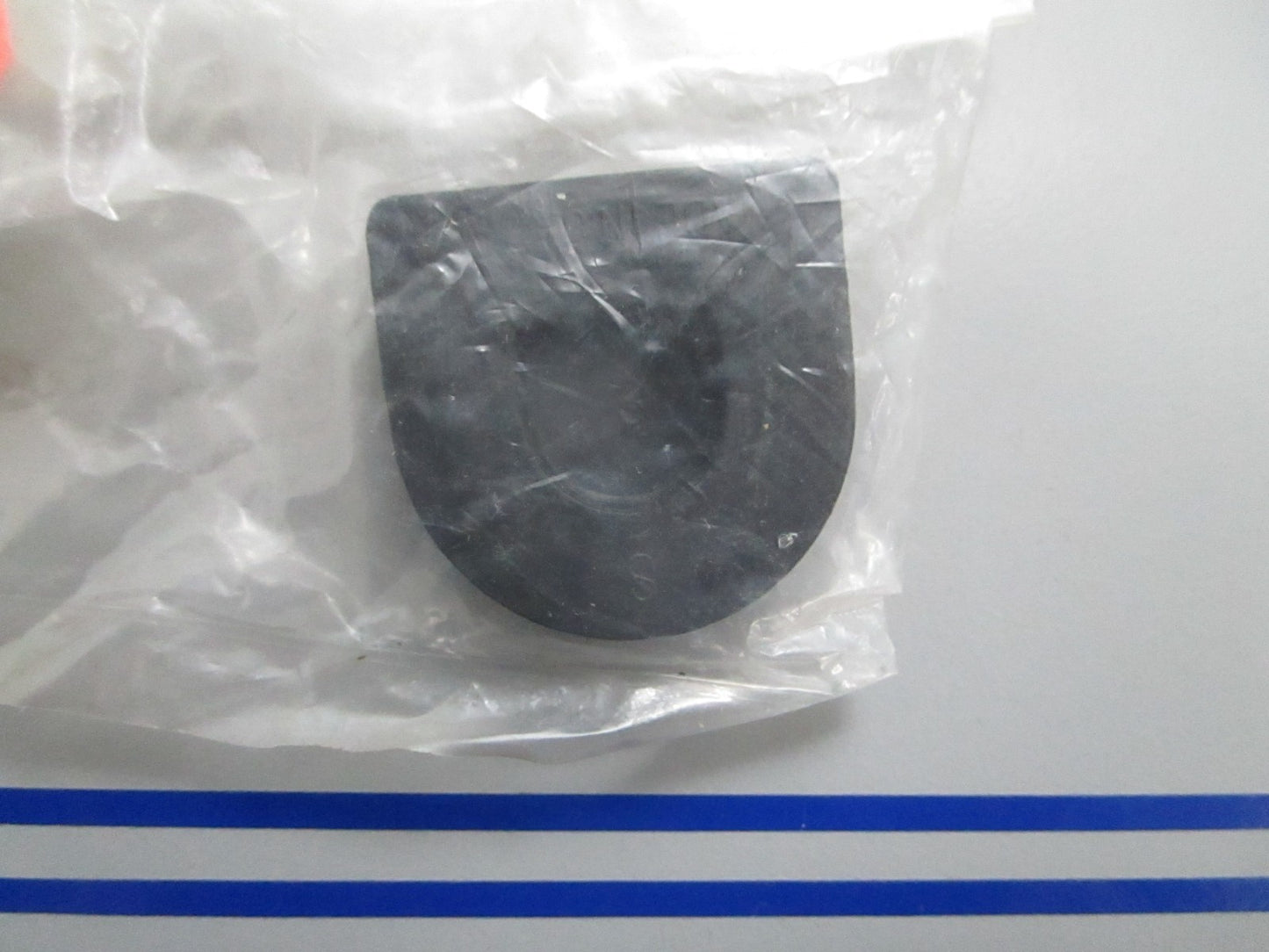 *NEW OEM* 0820 Suzuki Cap 52115-98301