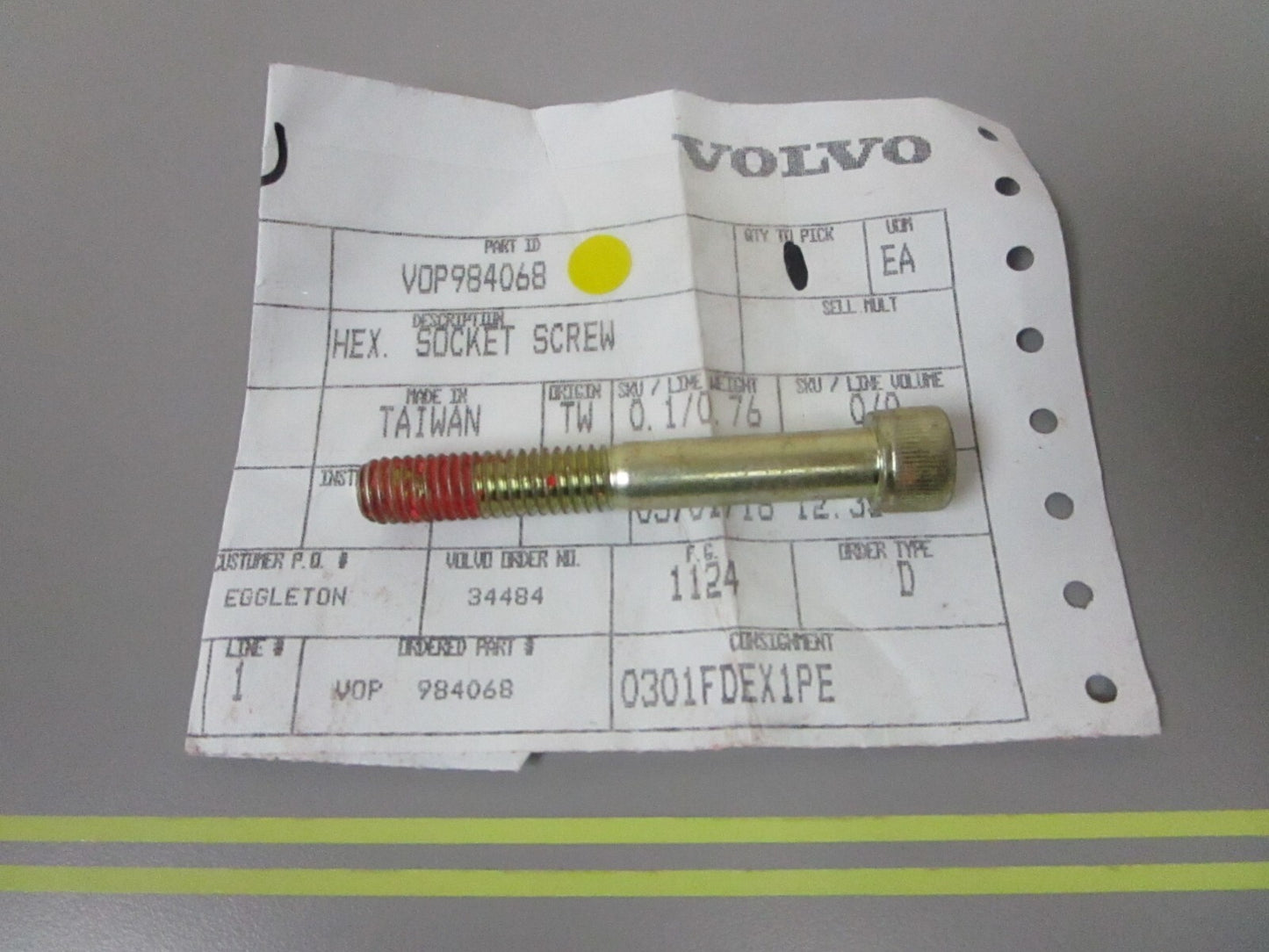 *NEW OEM* 0810 Volvo Penta Hexagon Socket Screw 984068
