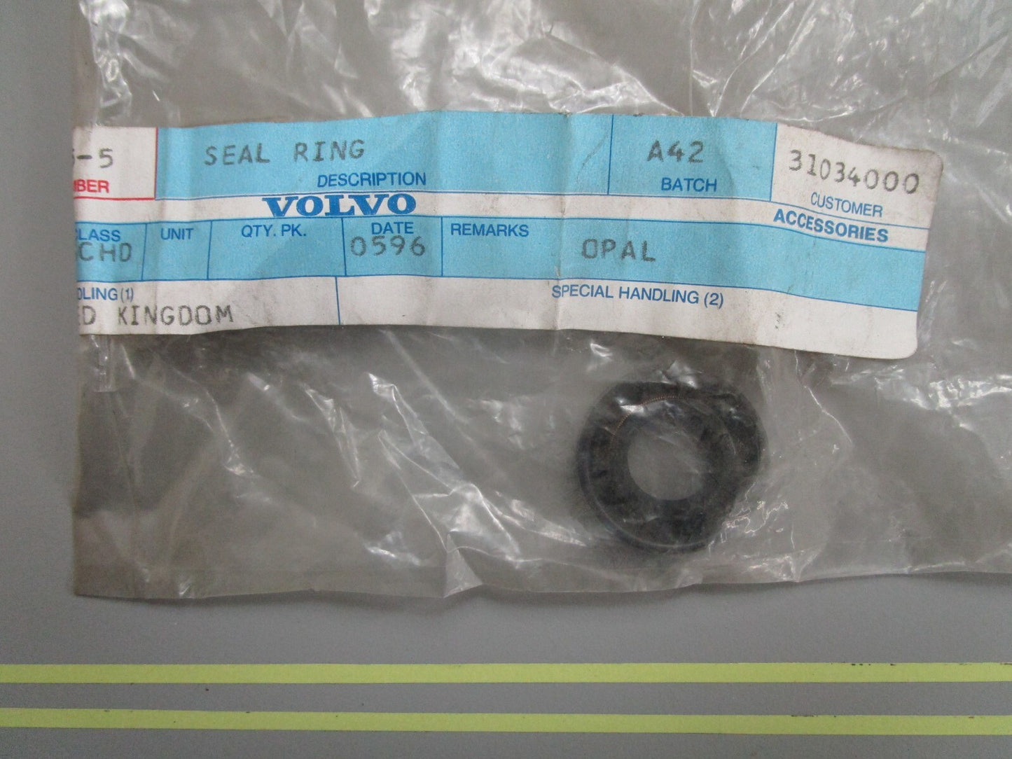 *NEW OEM* 0810 Volvo Penta Seal Ring 804695