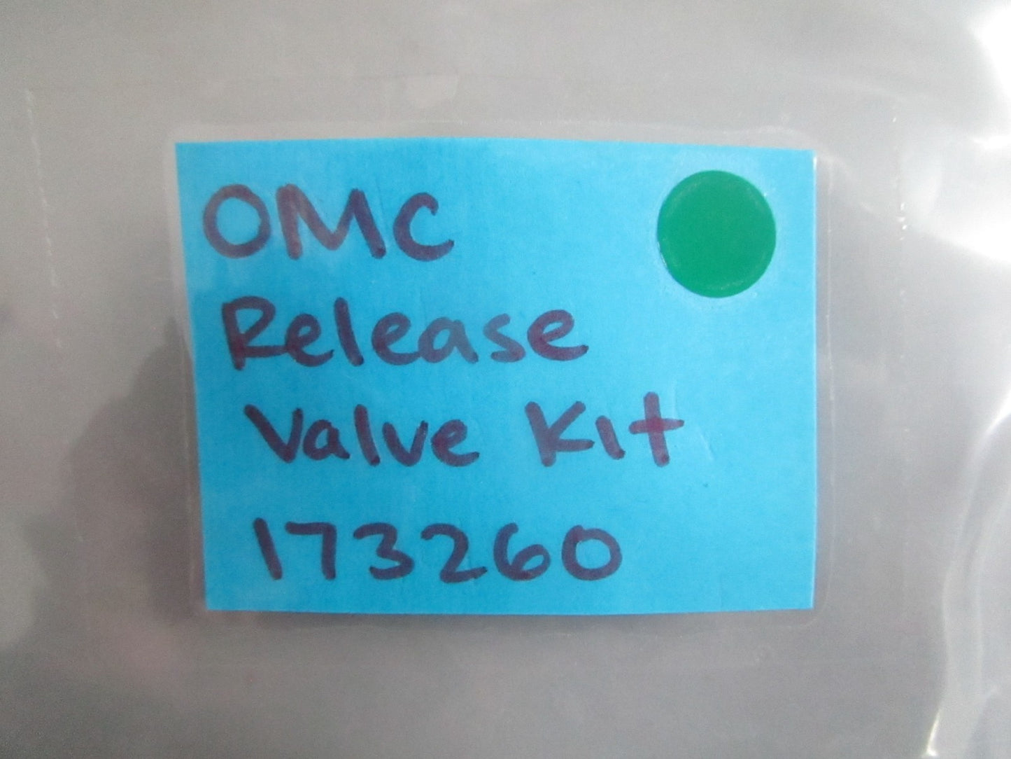 NEW OEM 173260 0173260 OMC Johnson Evinrude Release Valve Kit 0820