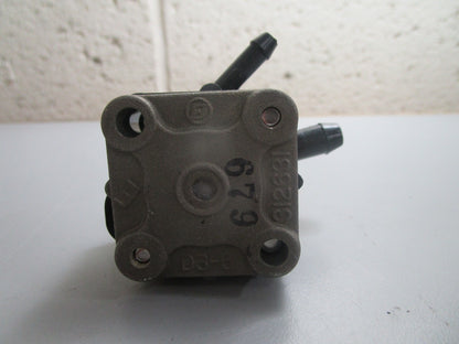 *NEW OEM* 0820 OMC Johnson Evinrude Fuel Pump & Screws 388684 0388684