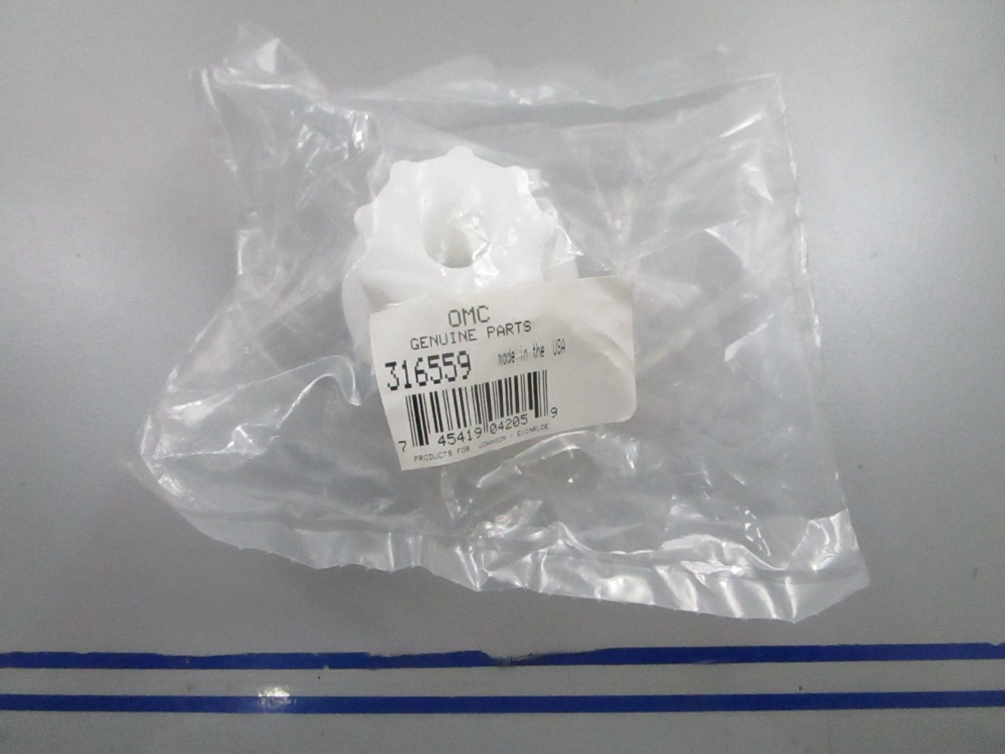 *NEW OEM* 0810 OMC Johnson Evinrude Clutch Hub 316559 0316559