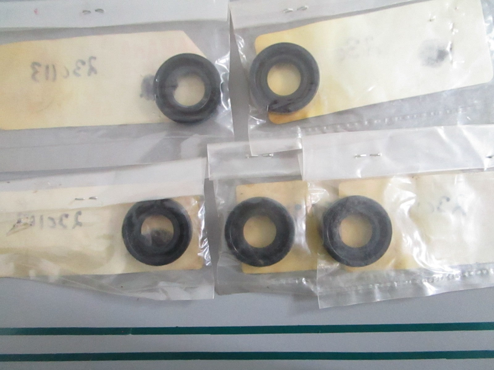 NEW OEM (LOT OF 5) 93101-13M11-00 Yamaha Oil Seal 0820
