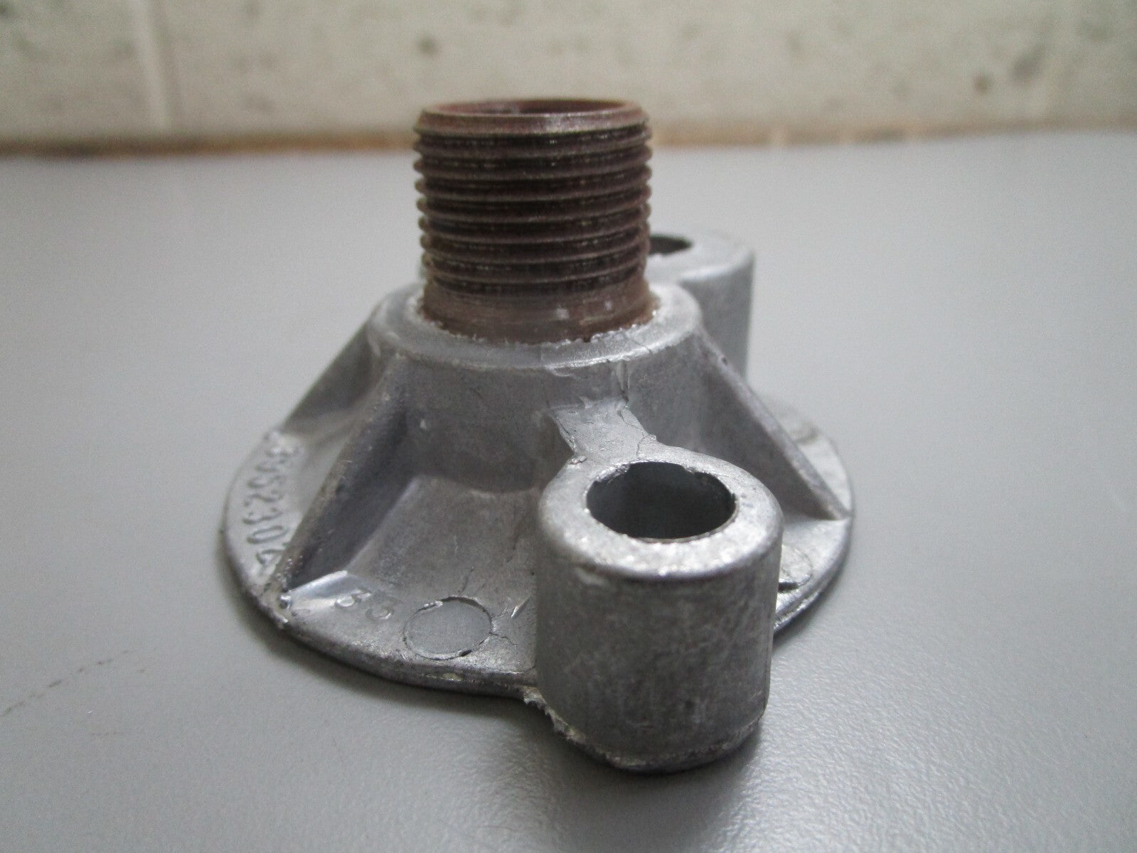 *NEW OEM* 0820 OMC Johnson Evinrude Adapter & Valve Assy 383944 0383944