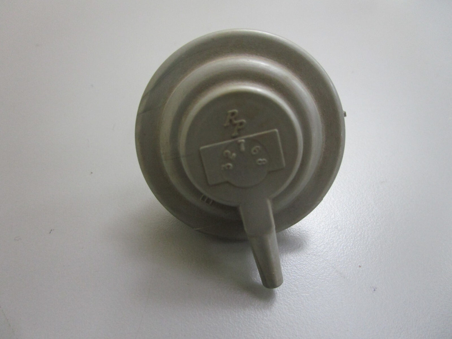 *NEW OEM* 0810 OMC Johnson Evinrude Vacuum Control 383916 0383916