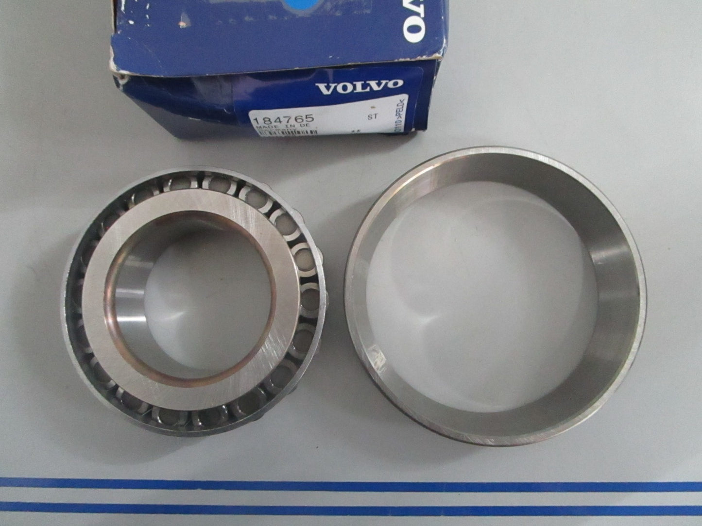 *NEW OEM* 0820 Volvo Penta Lower Gear Unit Bearing 184765