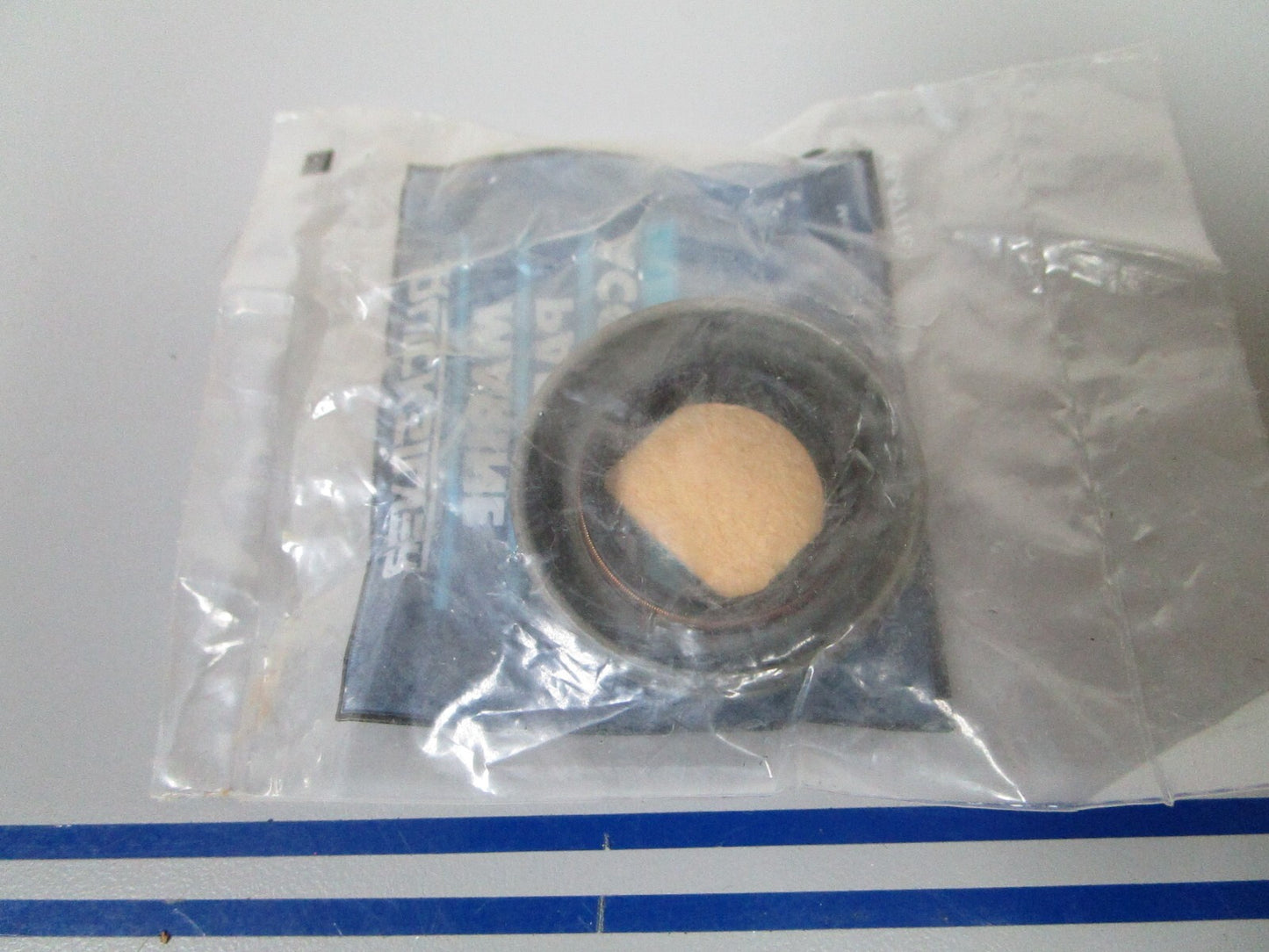 *NEW OEM* 0810 Mercury Quicksilver Oil Seal 26-97530