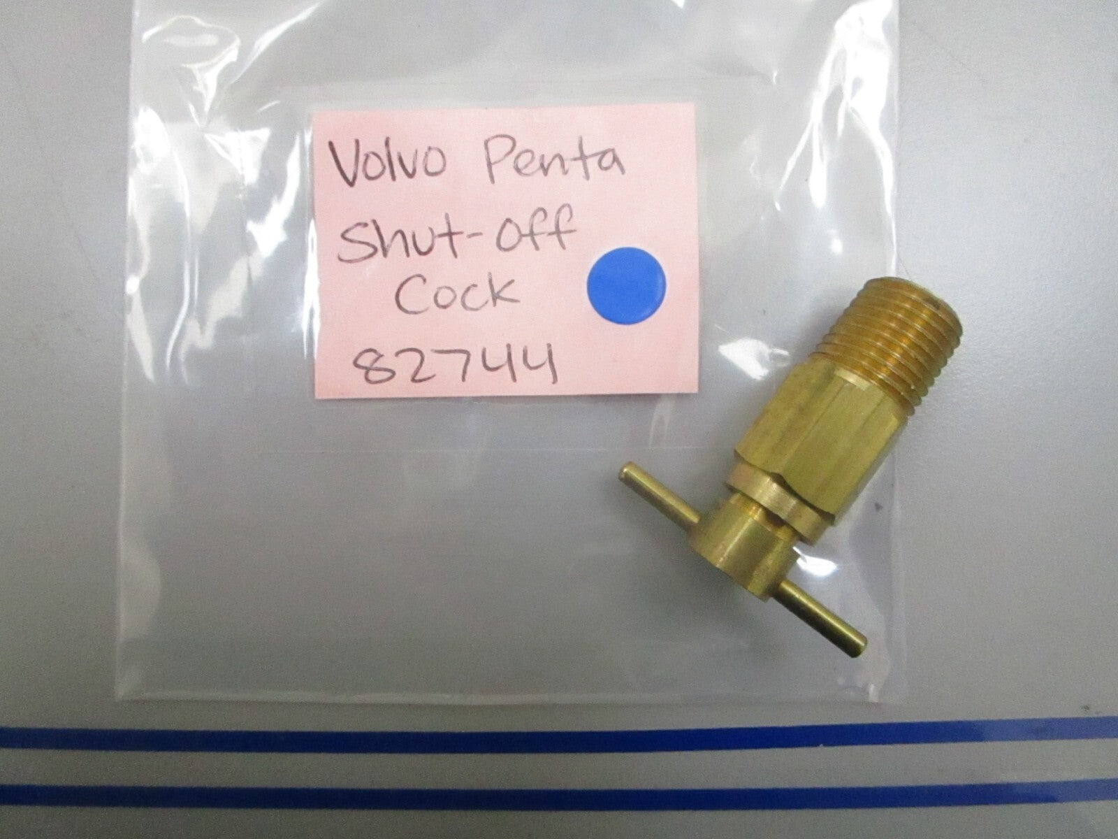 *NEW OEM* 0810 Volvo Penta Shut-Off Lock 82744