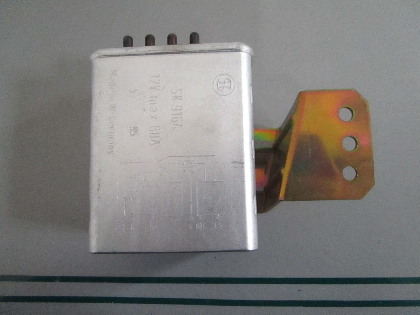 NEW OEM 0015452232 Mercedes-Benz Diesel Glow Plug Relay 0820