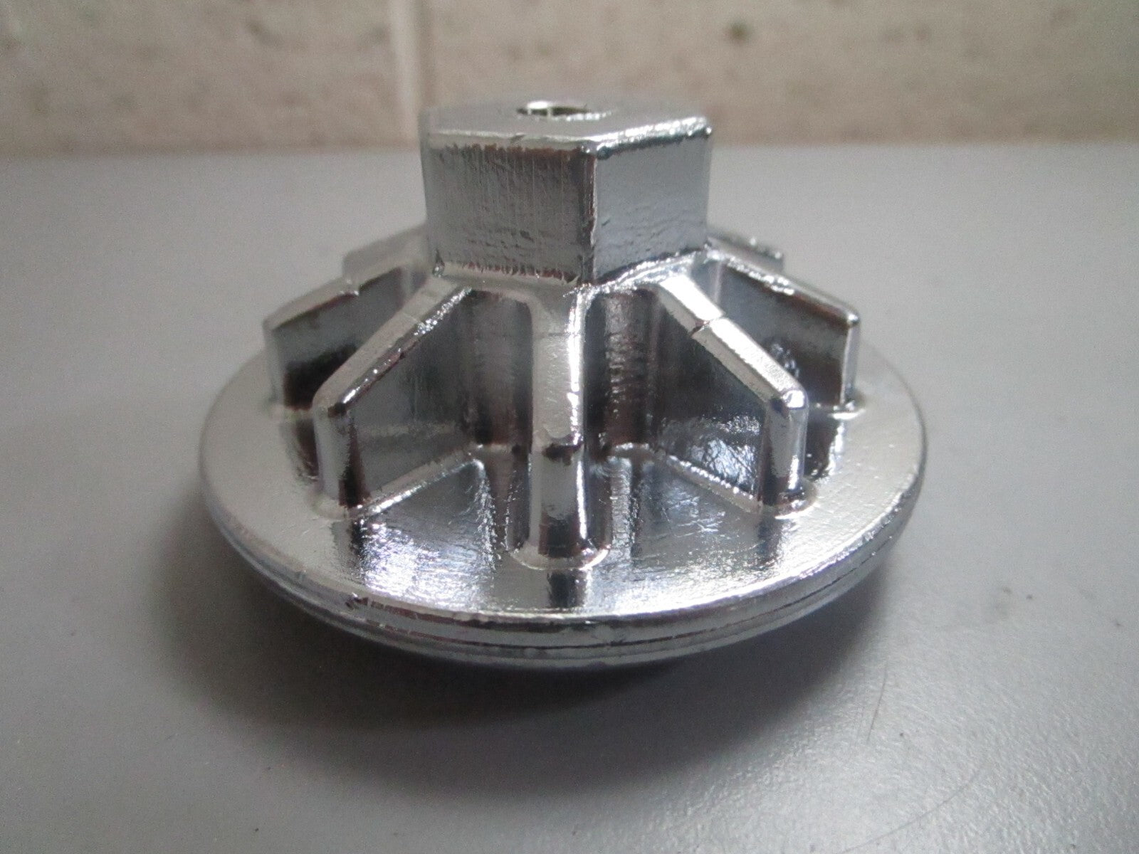 *NEW OEM* 0820 Volvo Penta Propeller Nut 852201