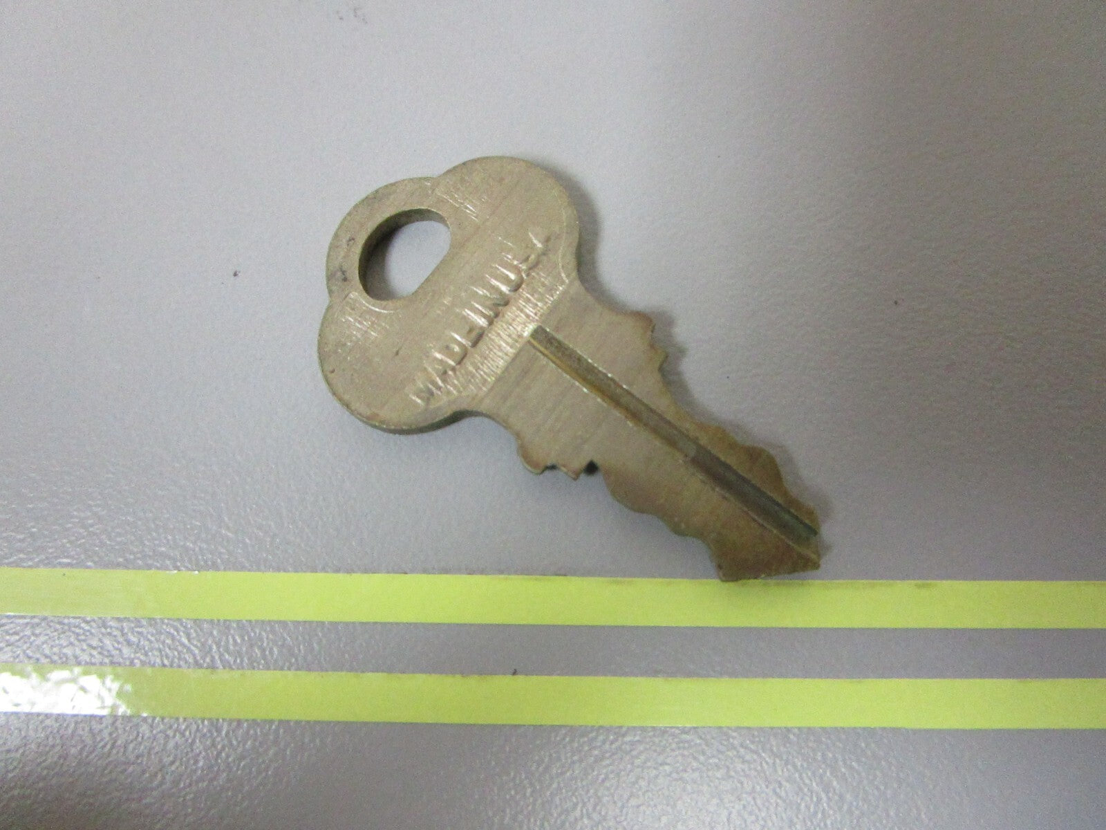 *NEW OEM* 0810 OMC Johnson Evinrude Ignition Key KF59 501574 0501574