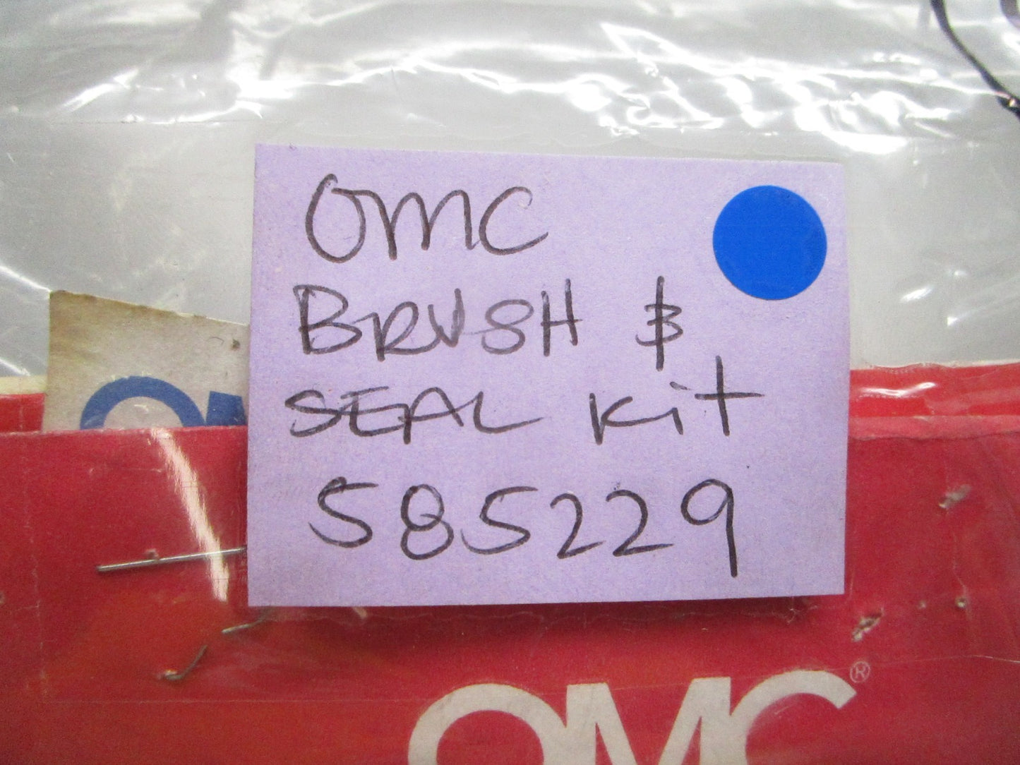 *NEW OEM* 0810 OMC Johnson Evinrude Brush & Seal Kit 585229 0585229
