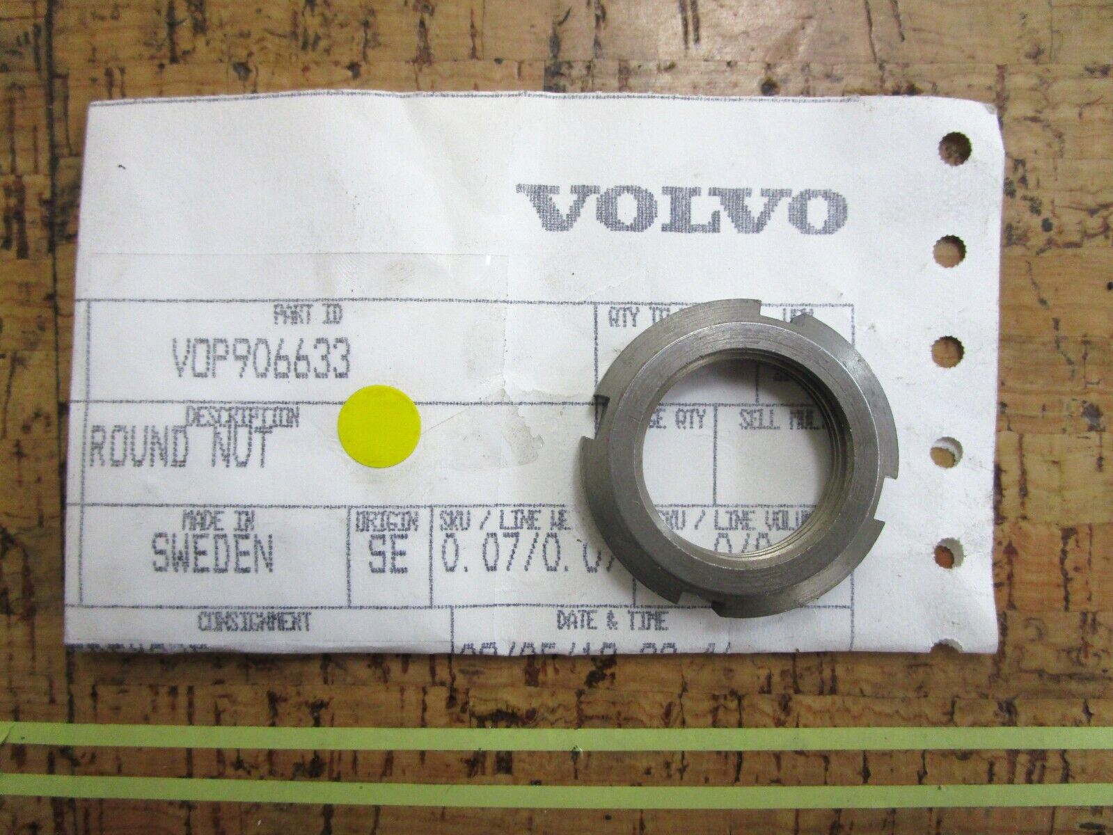 *NEW OEM* 0810 Volvo Penta Round Nut 906633