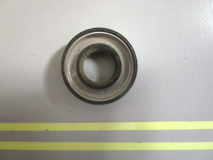 *NEW OEM* 0750 OMC Johnson Evinrude DRIVE SHAFT OIL SEAL 324639 0324639