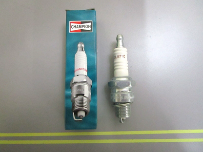 *NEW* 0750 Champion SPARK PLUG 934M