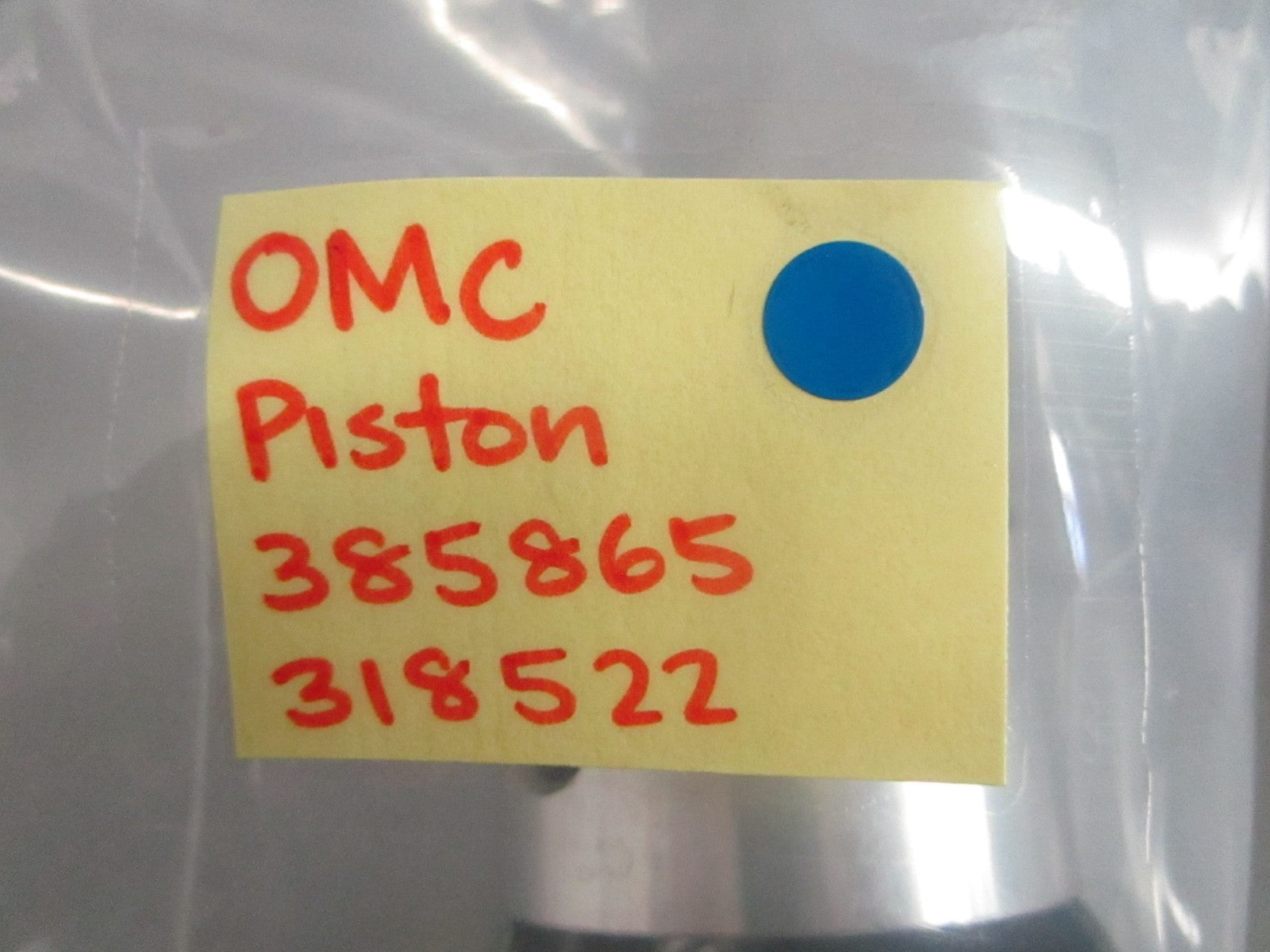 NEW OEM 385865 0385865 318522 OMC Johnson Evinrude Piston 0820