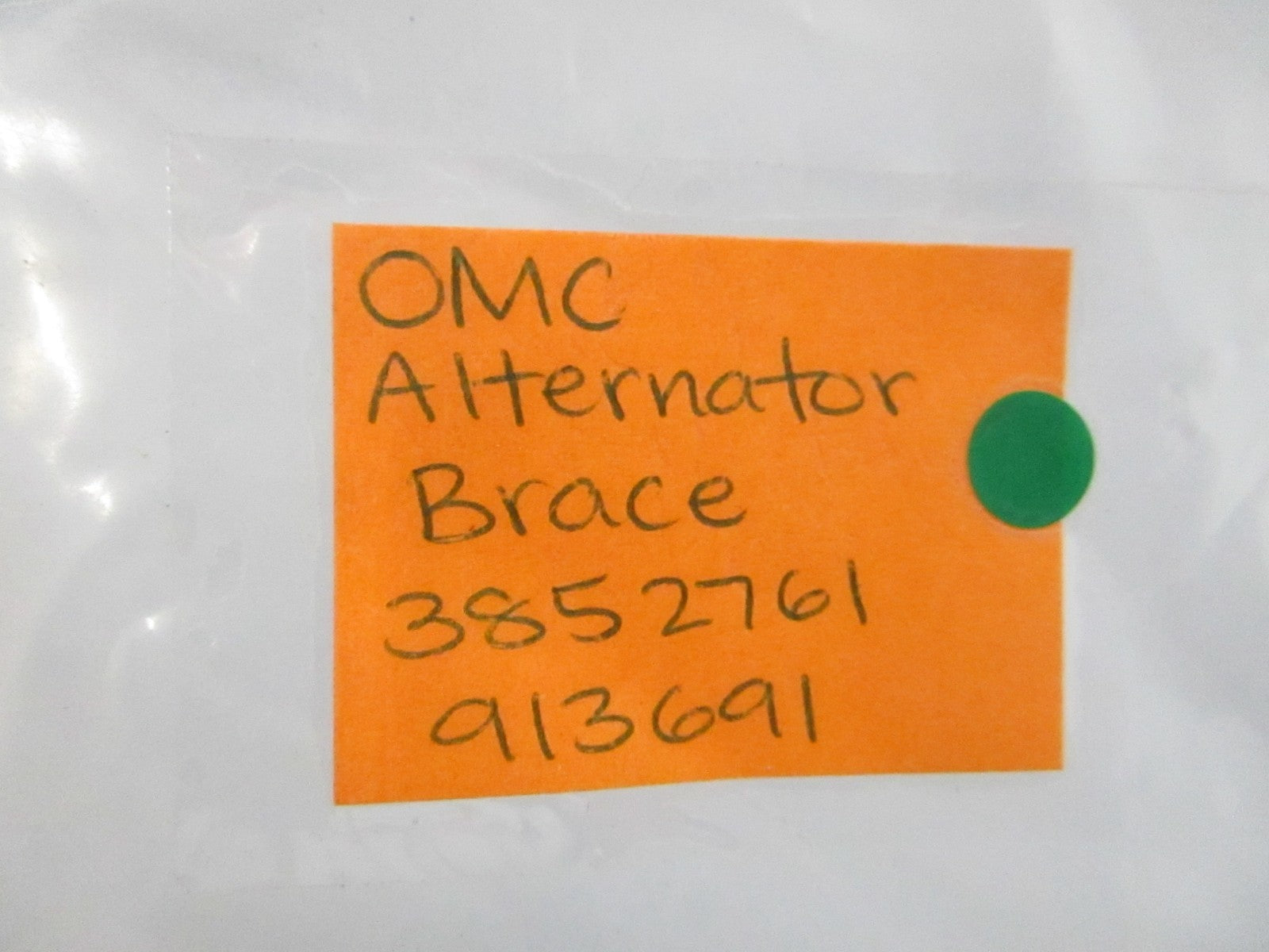 NEW OEM 3852761 913691 0913691 OMC Johnson Evinrude Alternator Brace 0810