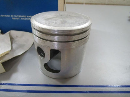 *NEW OEM* 0770 OMC Johnson Evinrude Piston 396578 0396578
