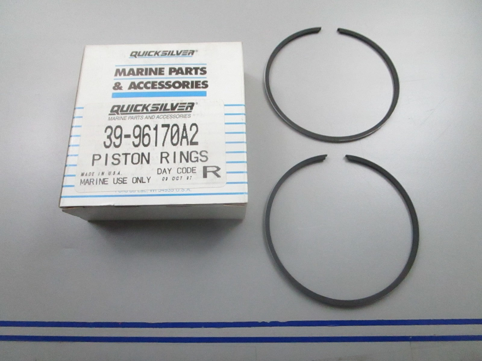 *NEW OEM* 0810 Mercury Quicksilver 2 Piston Ring Set 39-96170A2