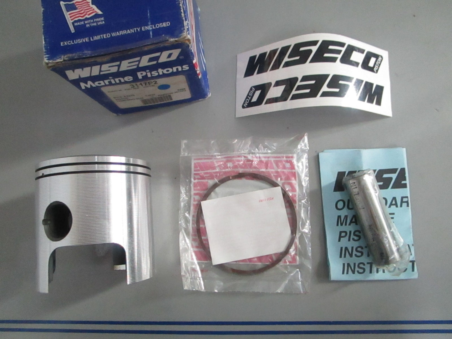 NEW 3117P2 Wiseco Piston Kit For Suzuki Replaces: 3017P2 0820